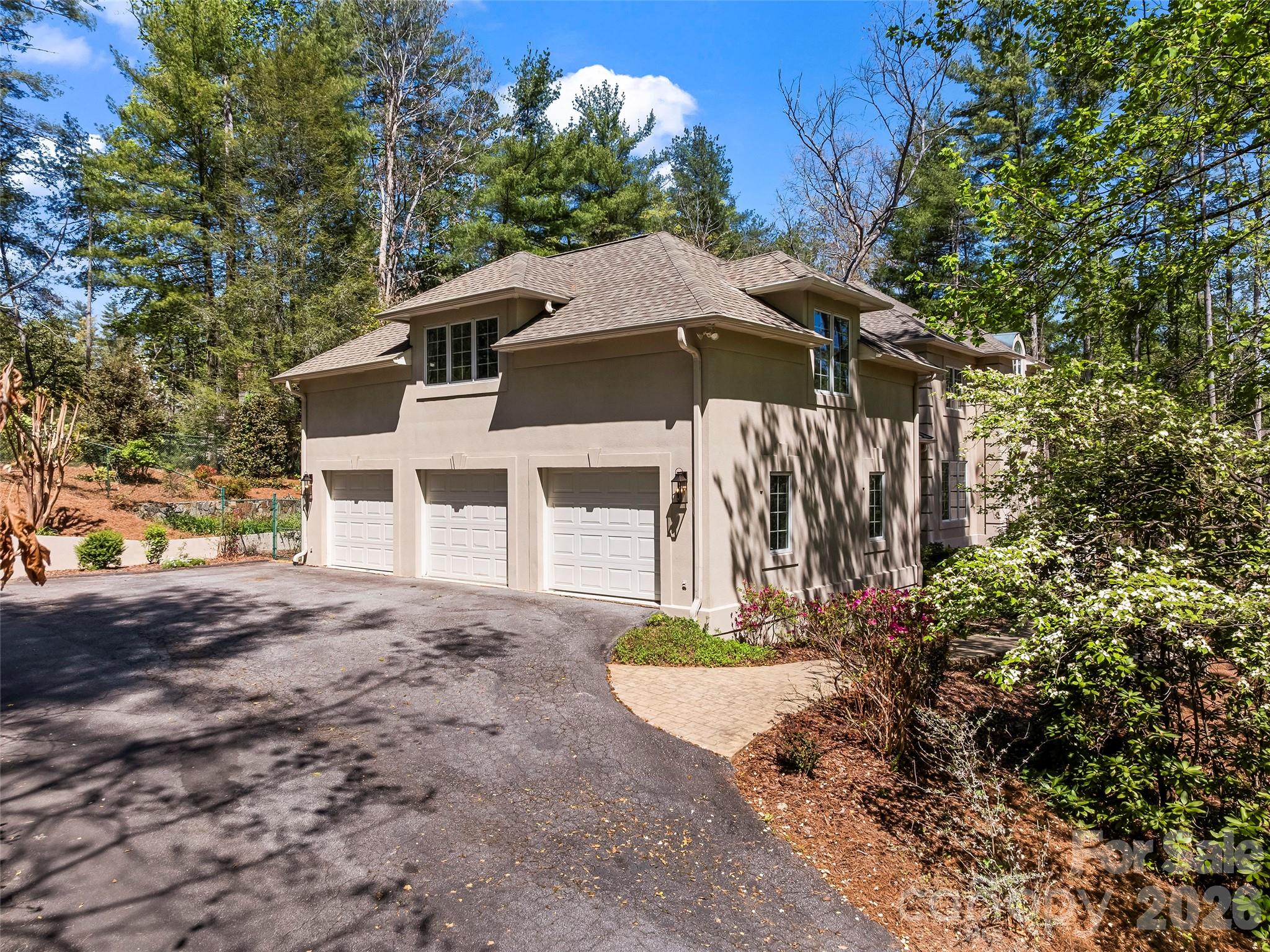 3 Fir Tree Lane — Asheville