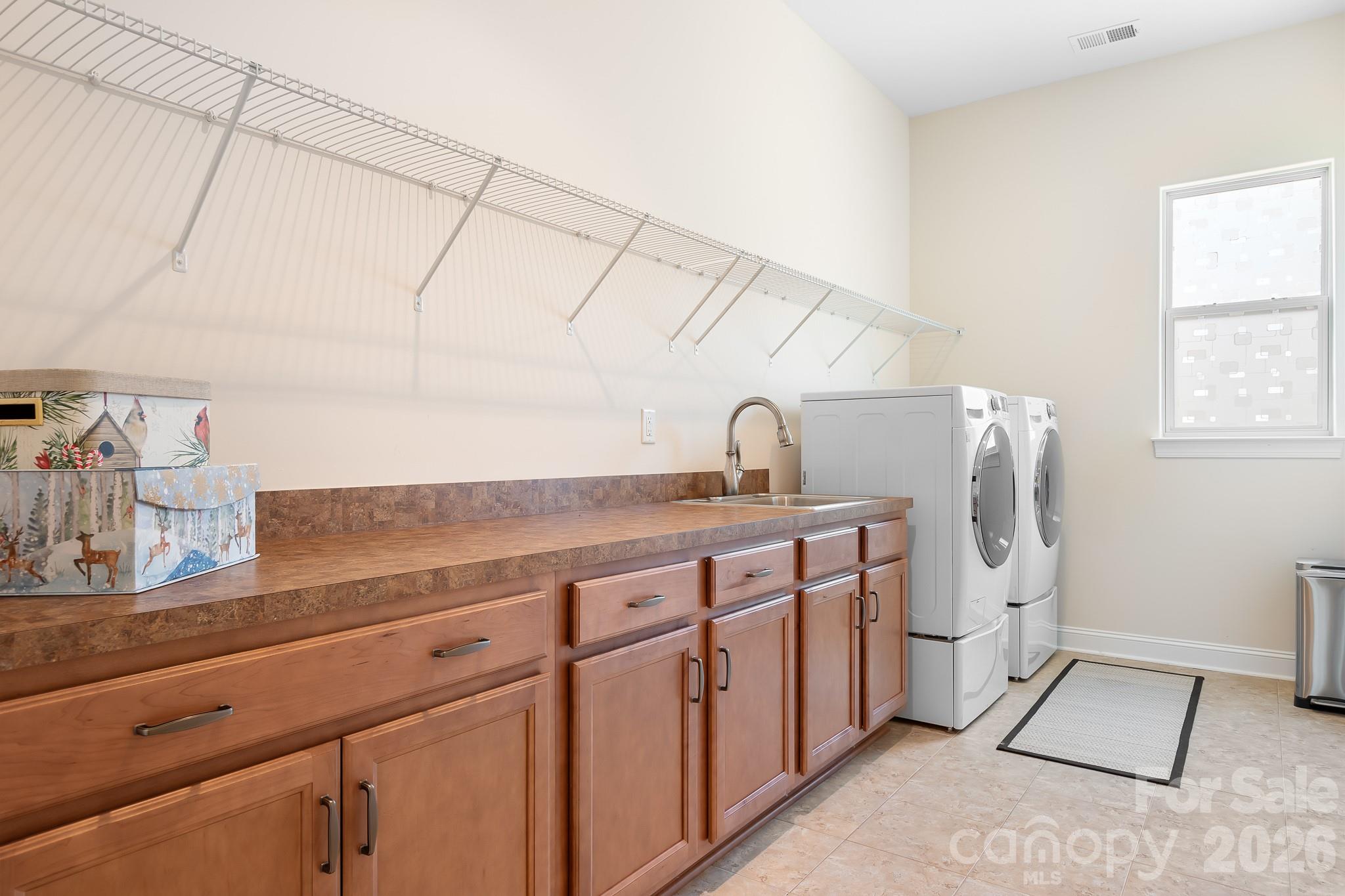 5567 Elk Knob Court — Denver