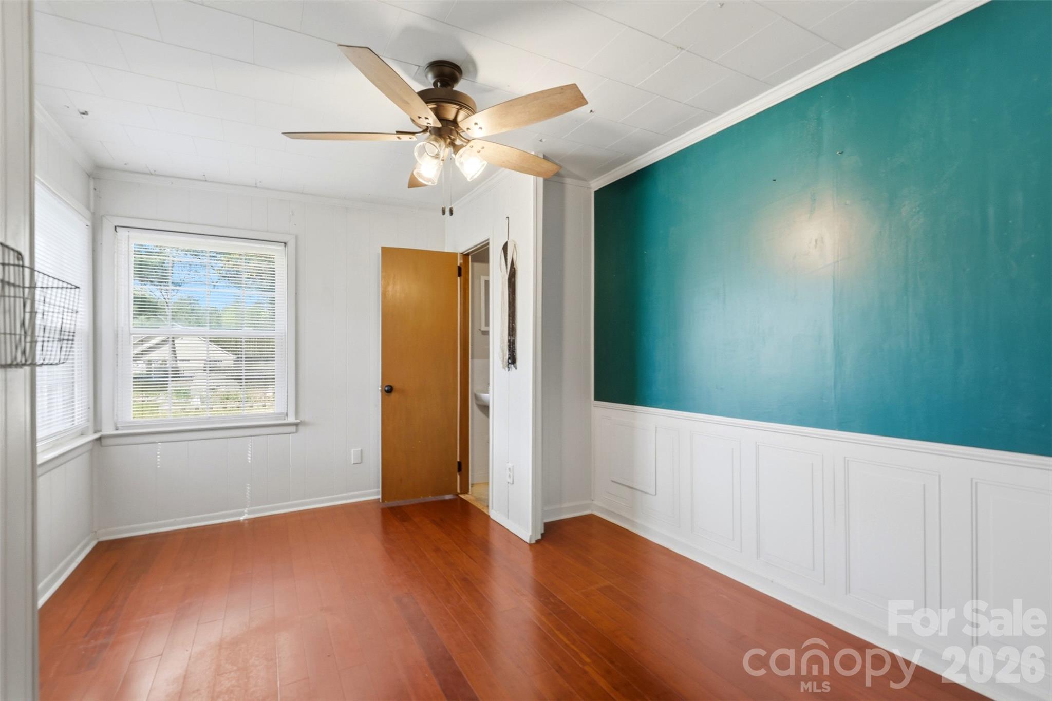 2670 N Olivers Road — Newton