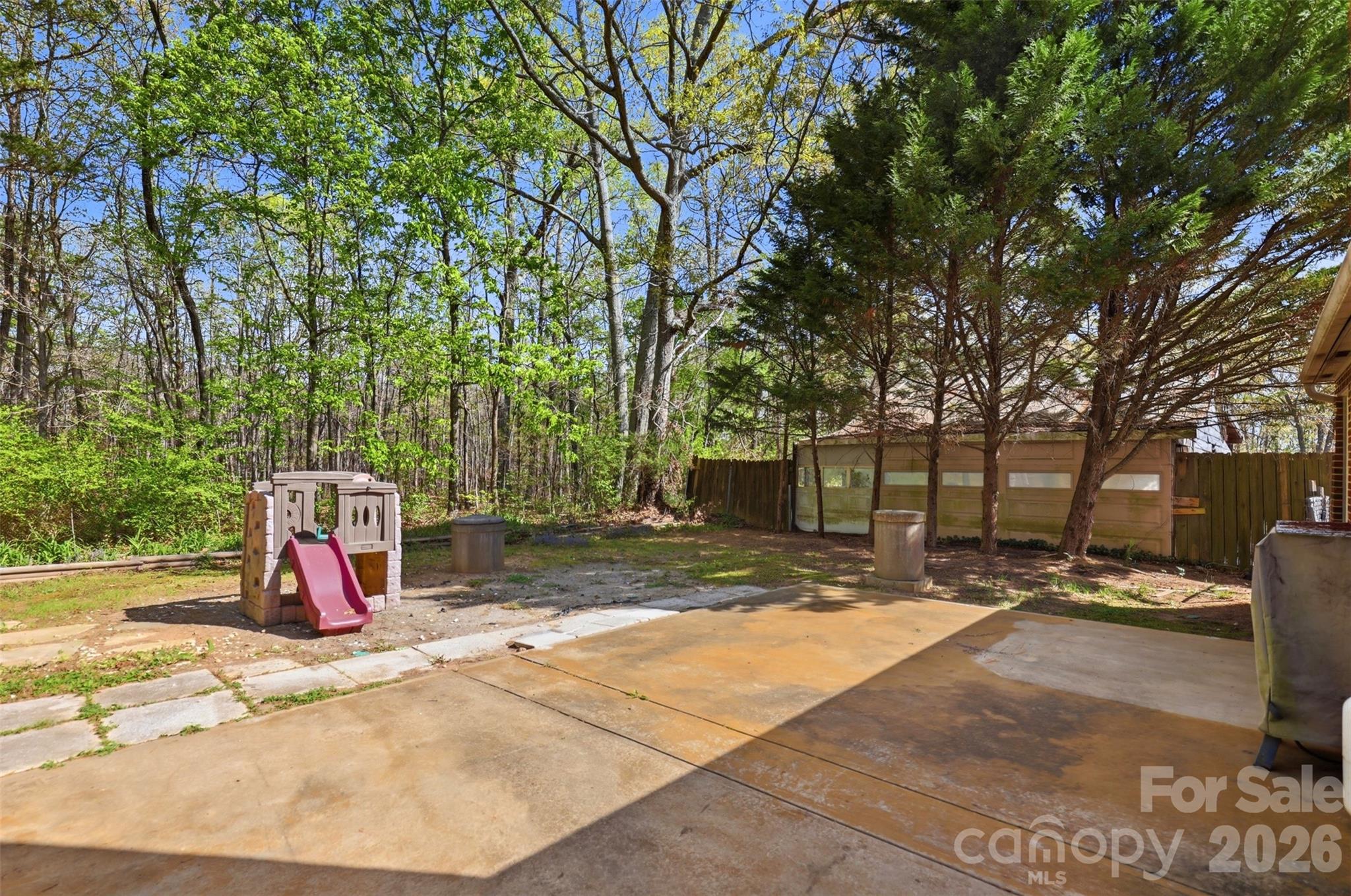 2670 N Olivers Road — Newton