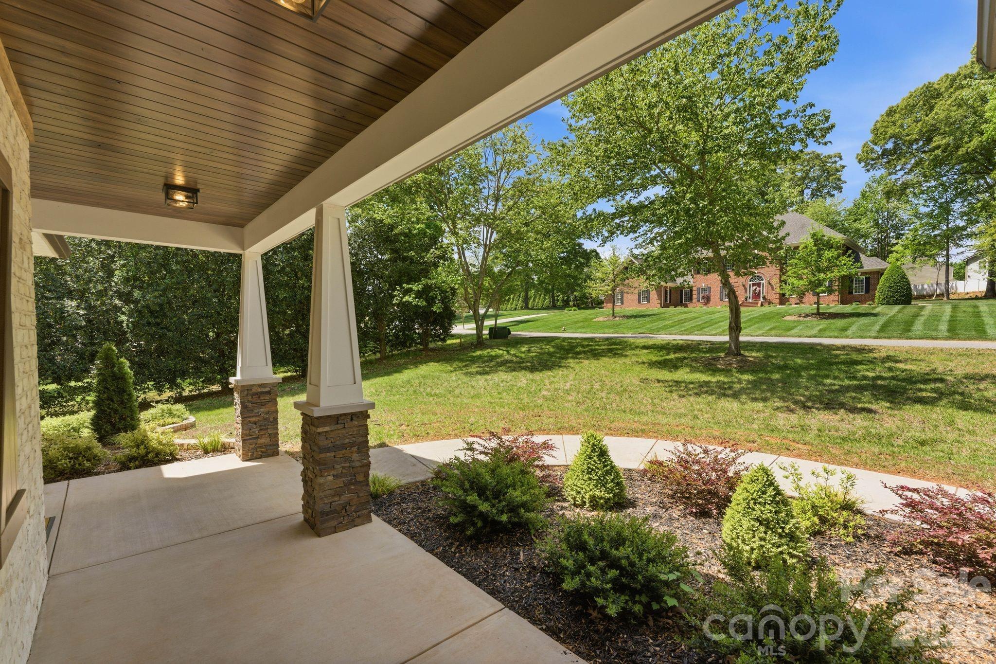 2442 Falcon Lane — Statesville