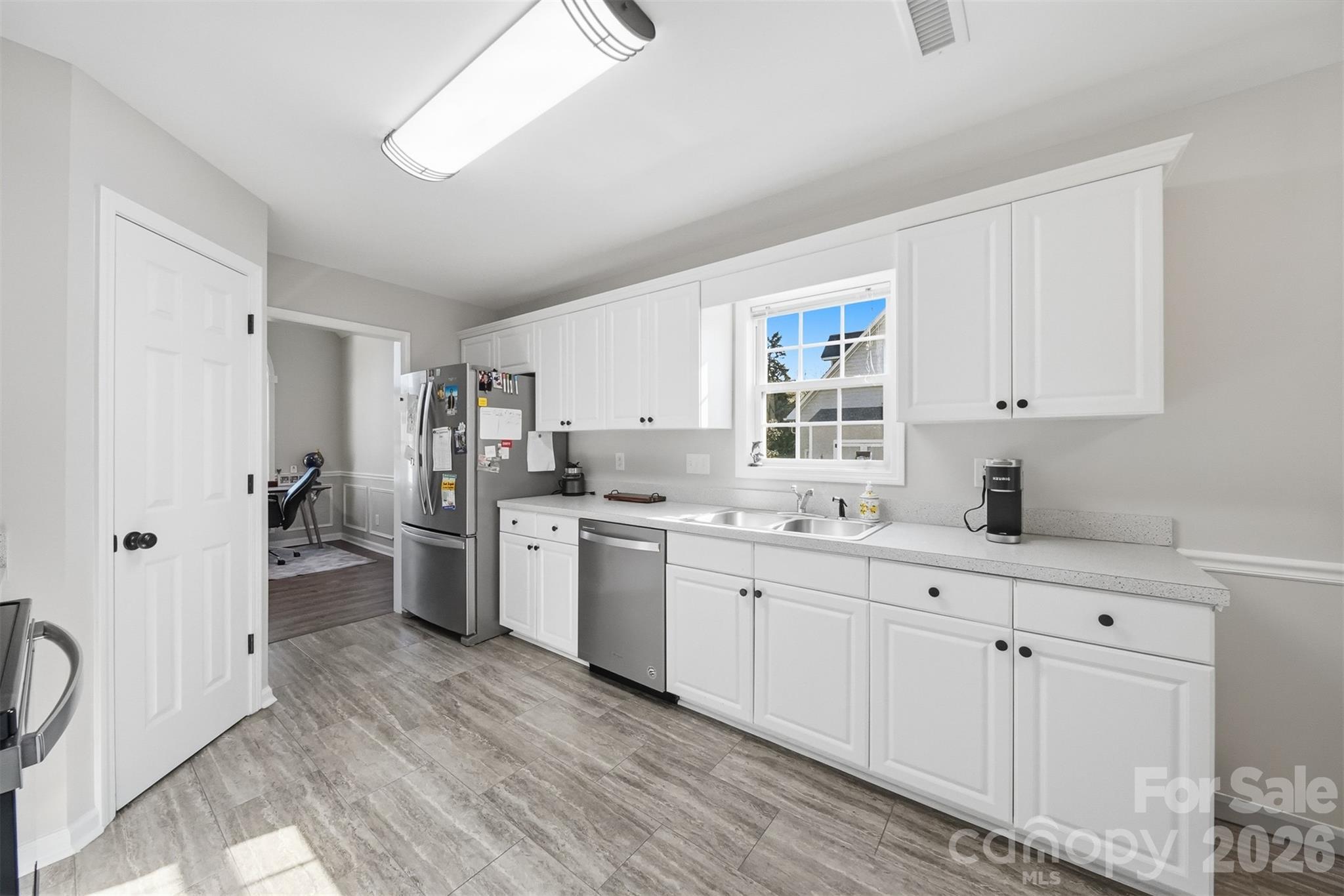 2478 23rd Street NE — Hickory