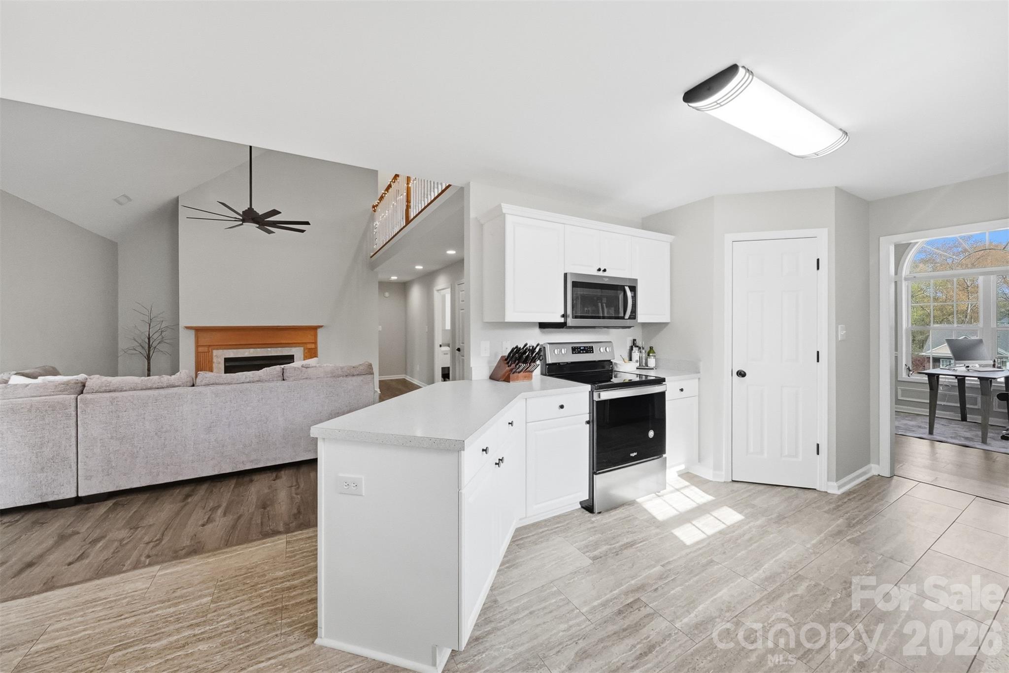 2478 23rd Street NE — Hickory