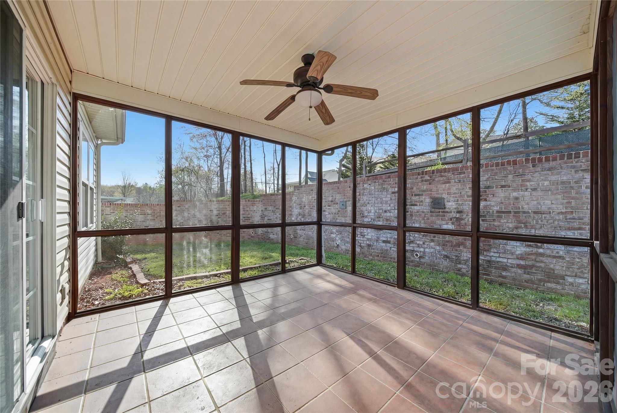 2478 23rd Street NE — Hickory
