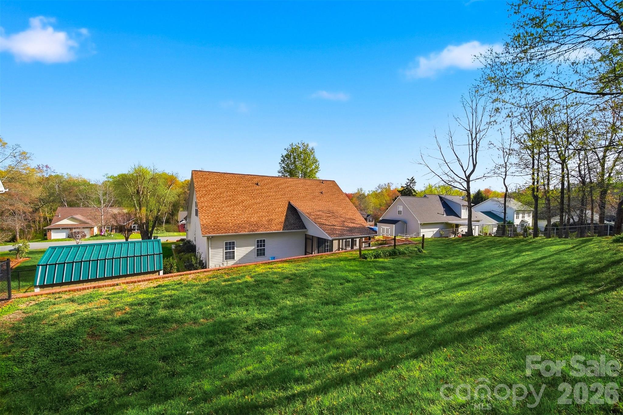 2478 23rd Street NE — Hickory