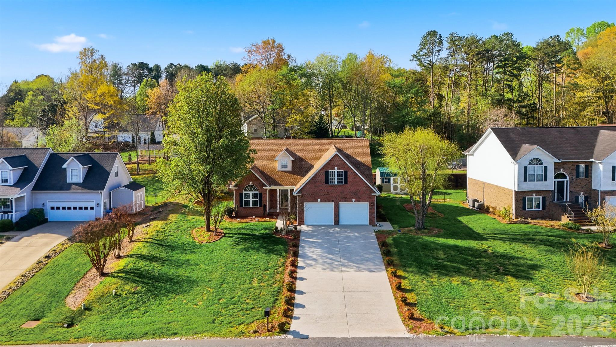 2478 23rd Street NE — Hickory