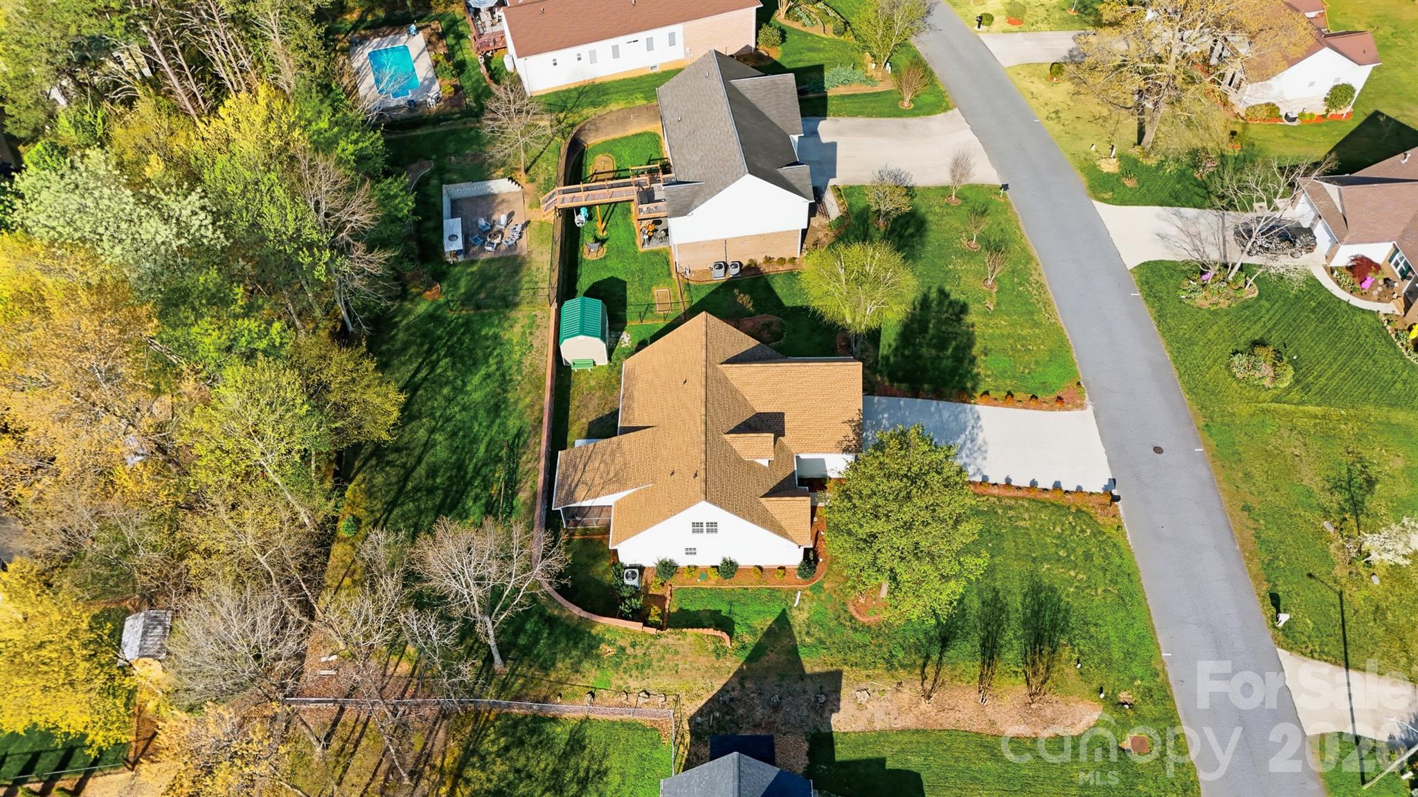 2478 23rd Street NE — Hickory