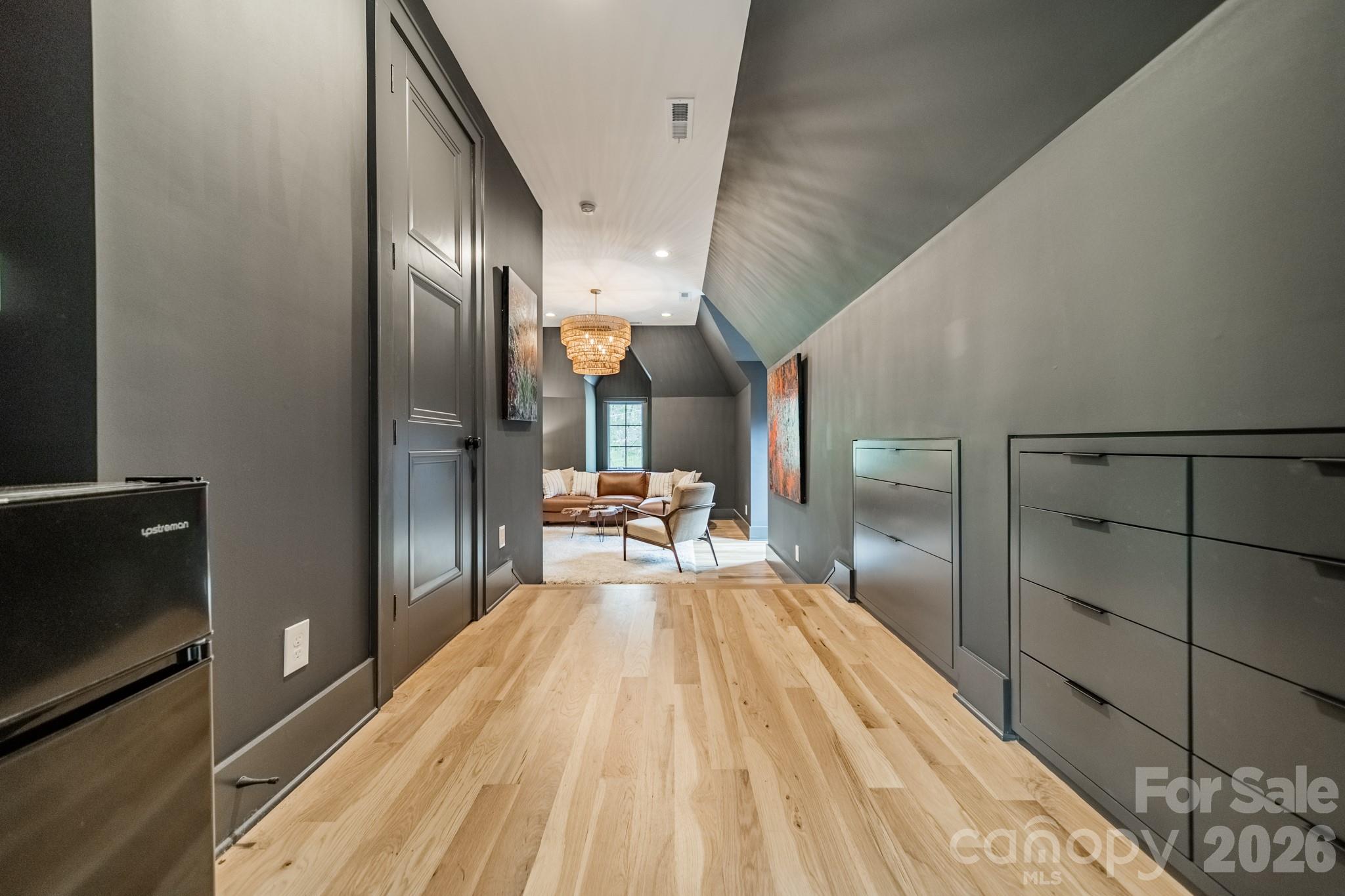 6006 Old Providence Lane — Charlotte