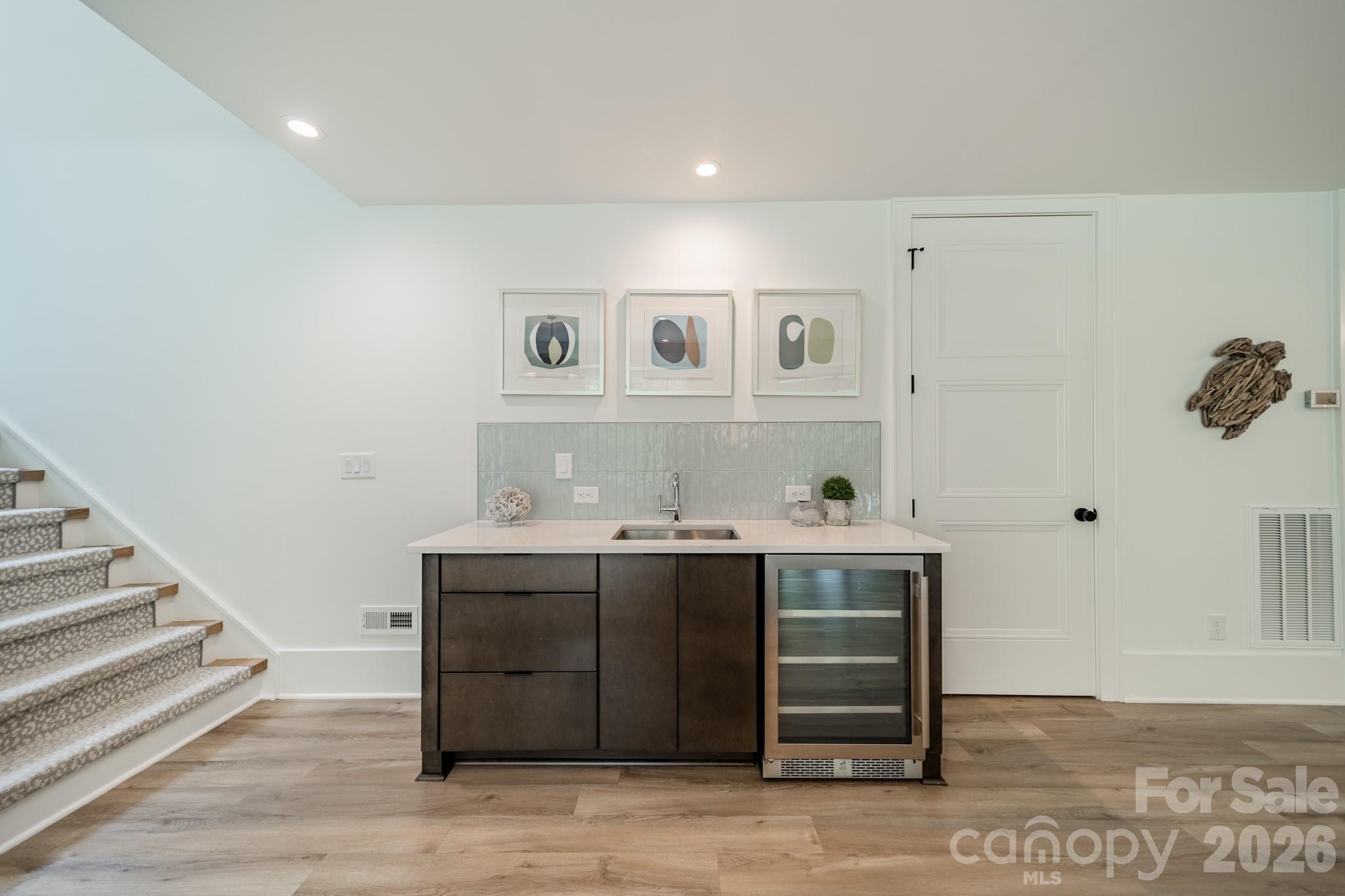 6006 Old Providence Lane — Charlotte