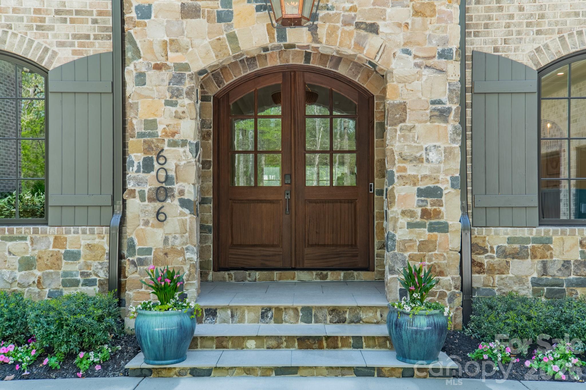 6006 Old Providence Lane — Charlotte