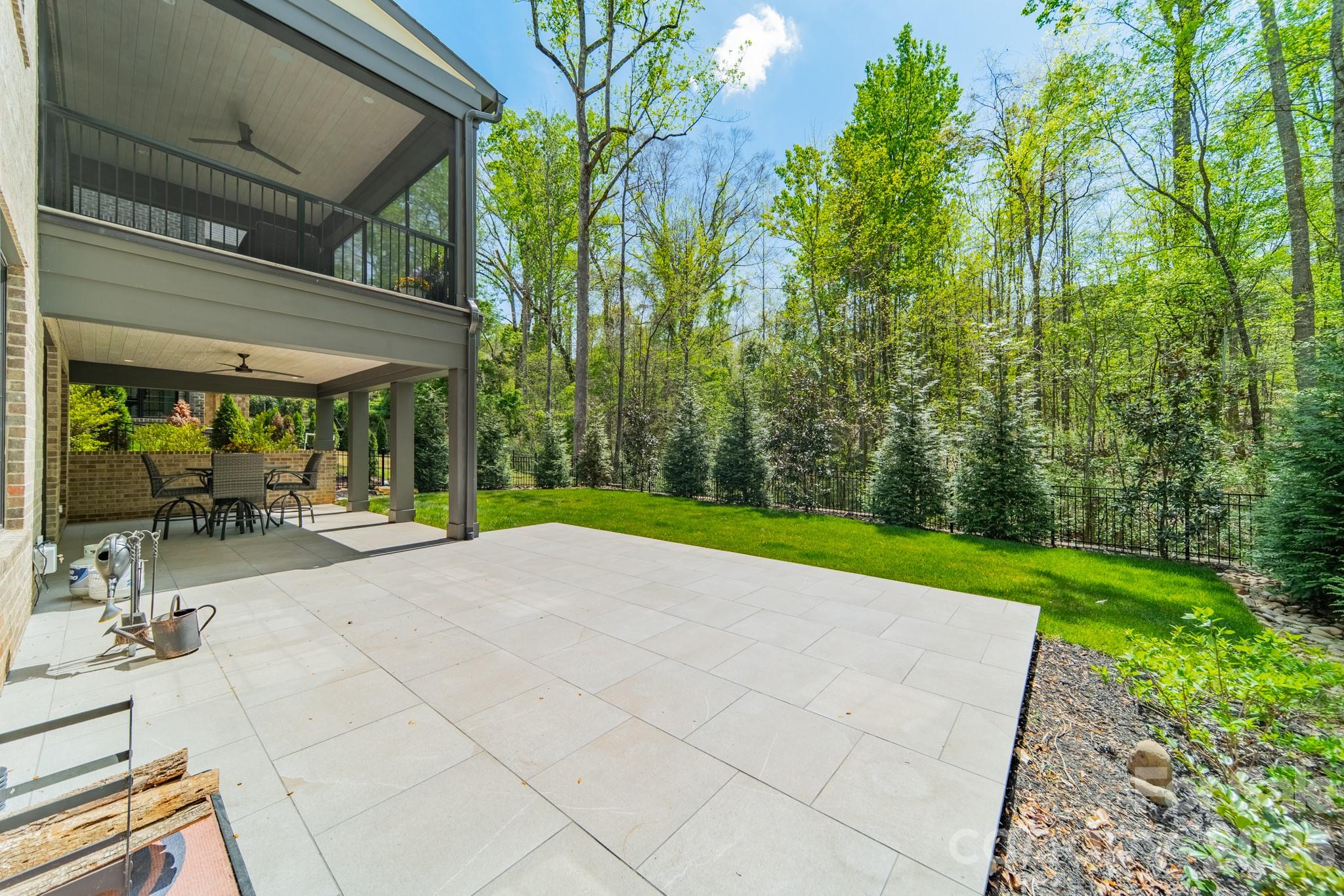6006 Old Providence Lane — Charlotte