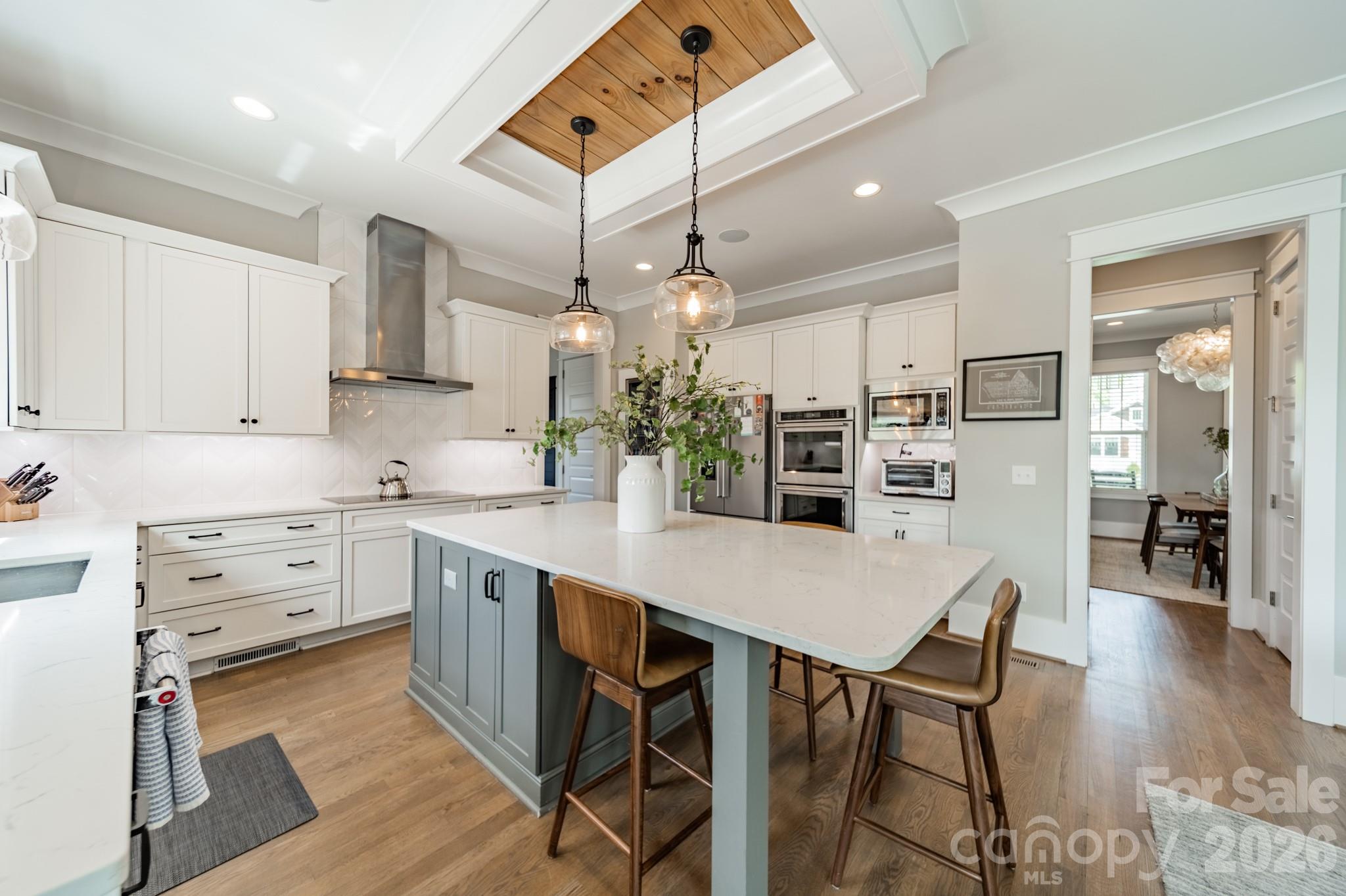 344 Melbourne Court — Charlotte