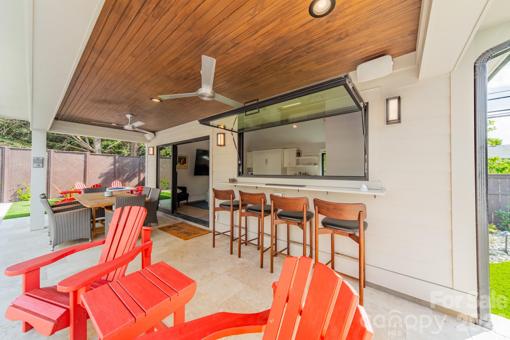 344 Melbourne Court — Charlotte