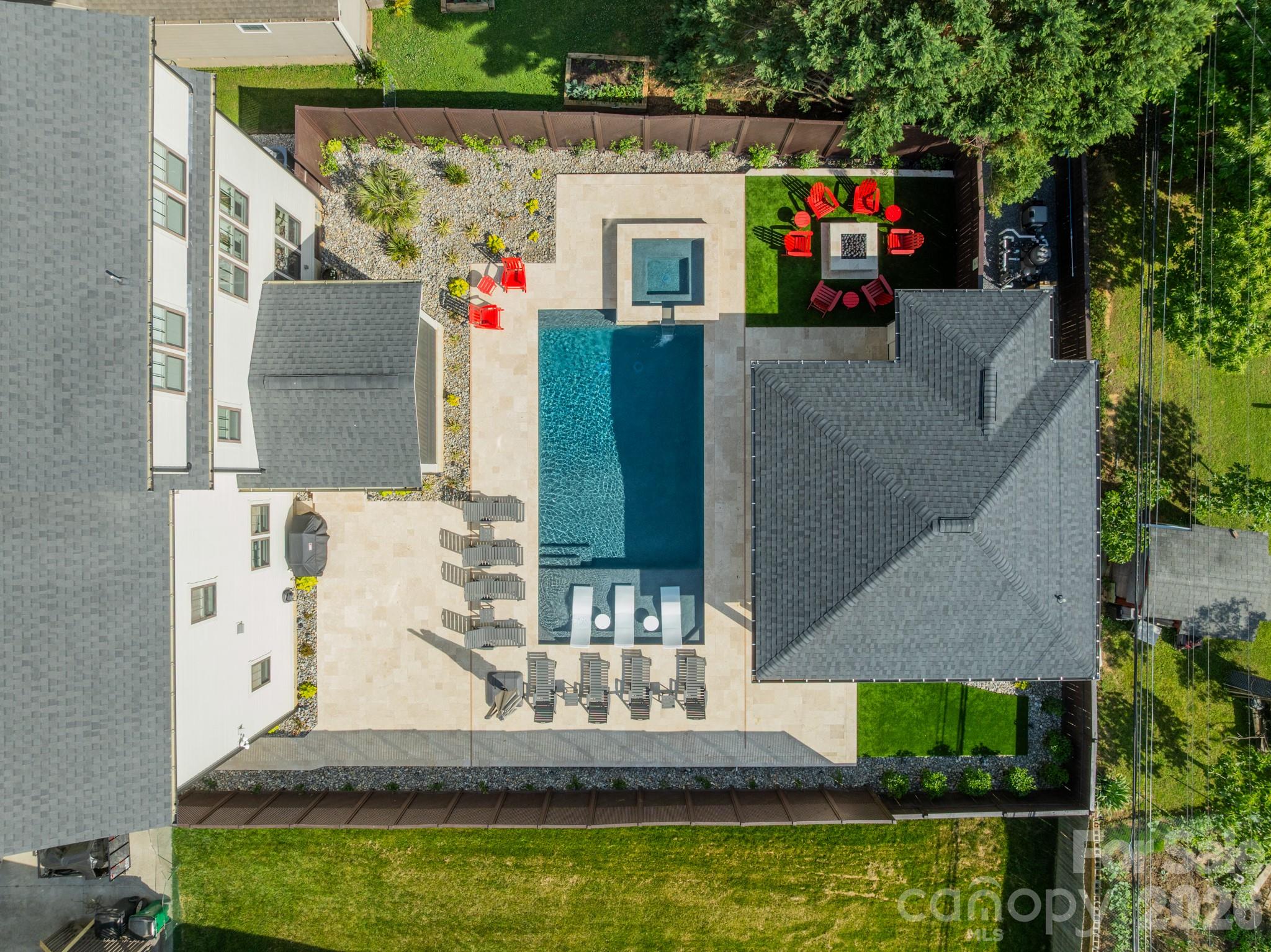 344 Melbourne Court — Charlotte
