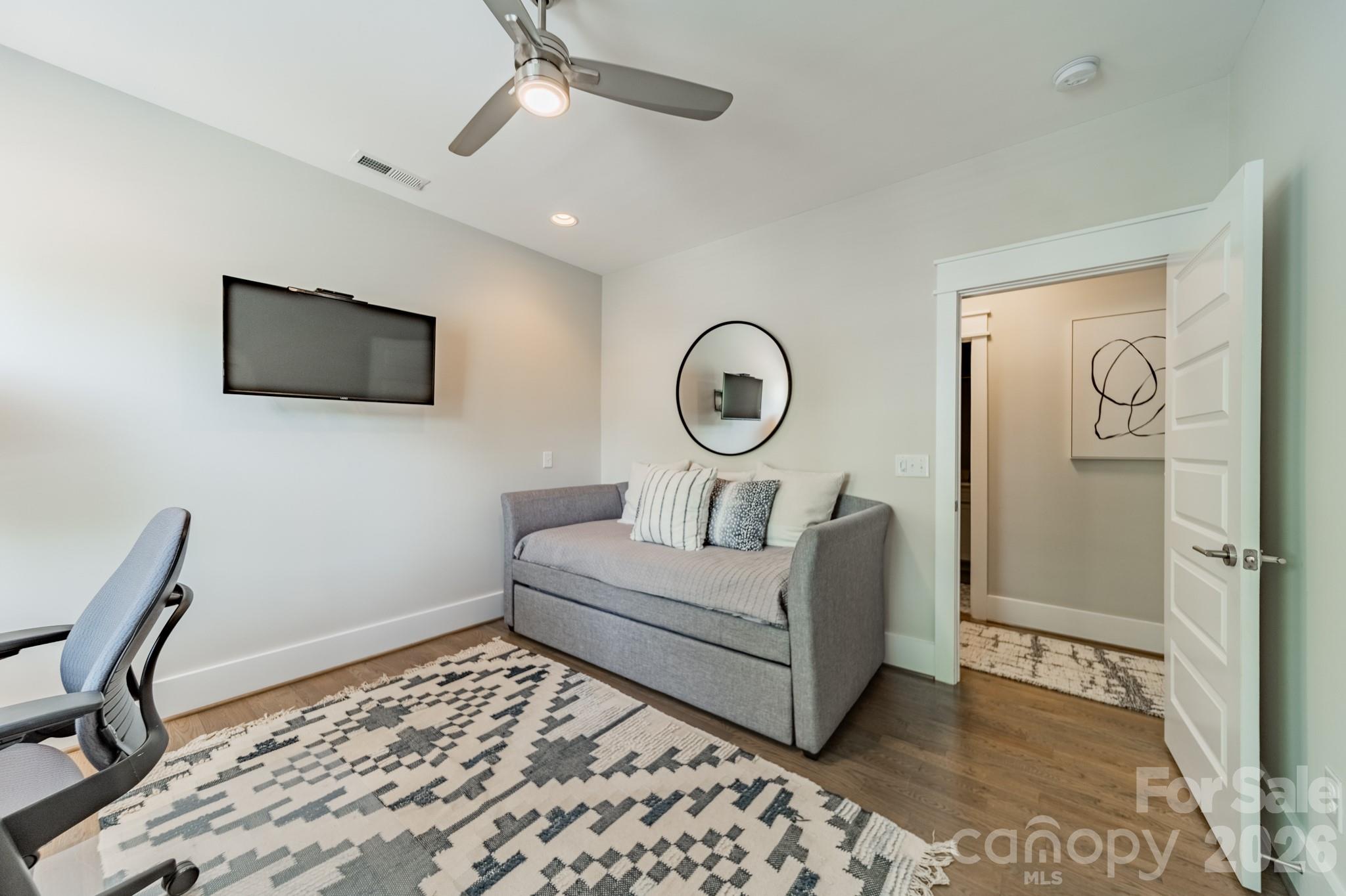 344 Melbourne Court — Charlotte