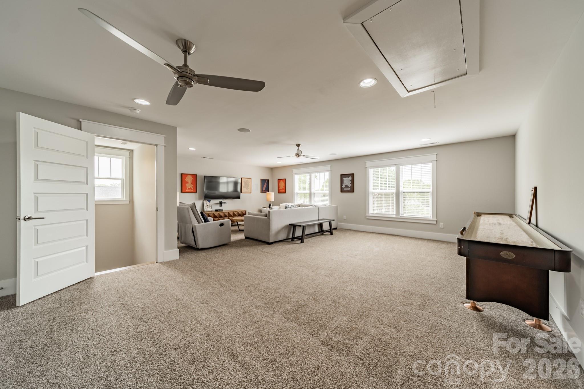 344 Melbourne Court — Charlotte