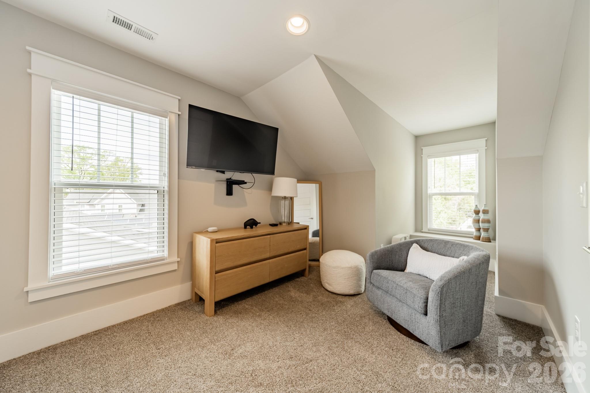 344 Melbourne Court — Charlotte