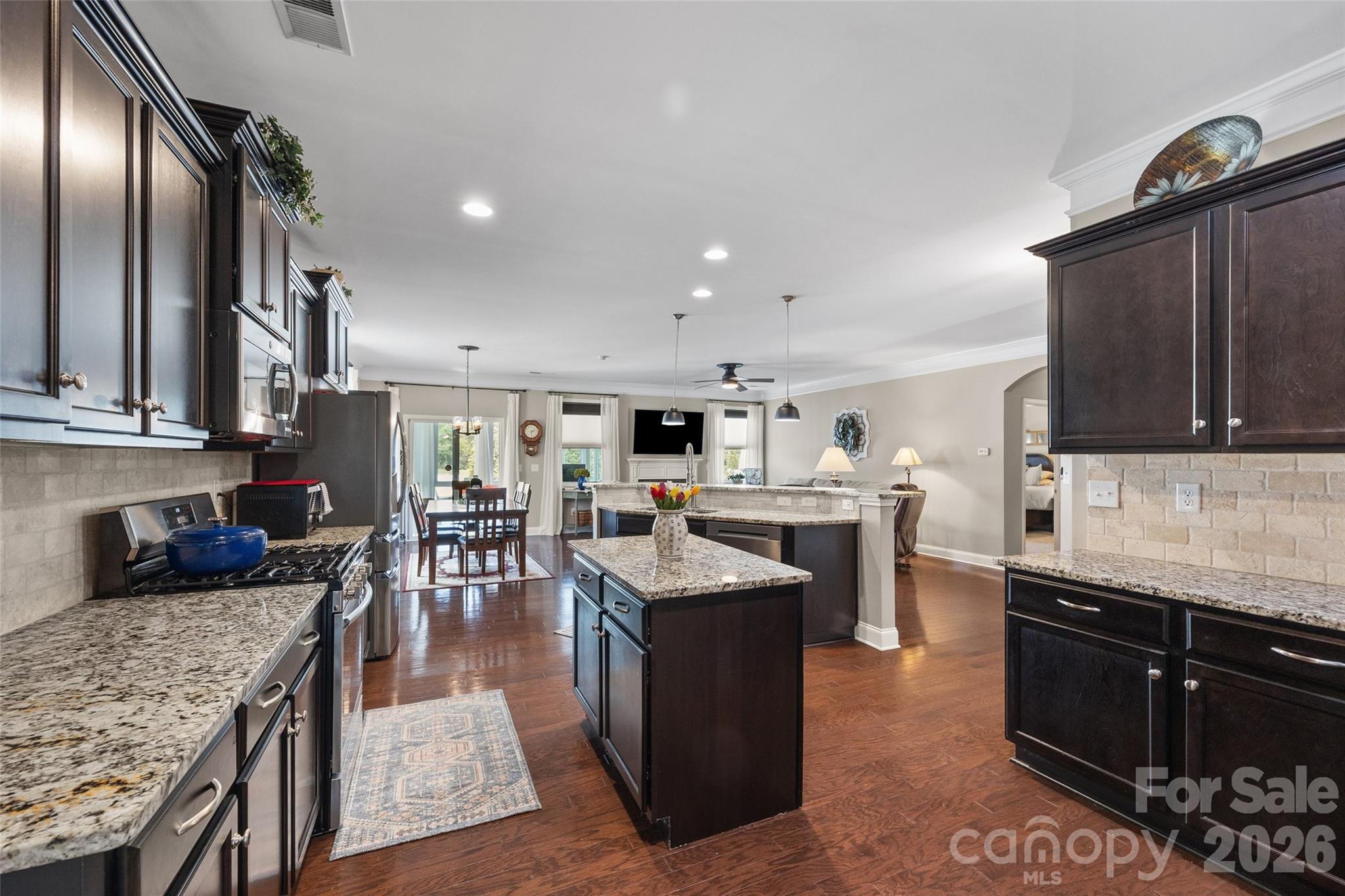 1141 Black Walnut Road — Clover