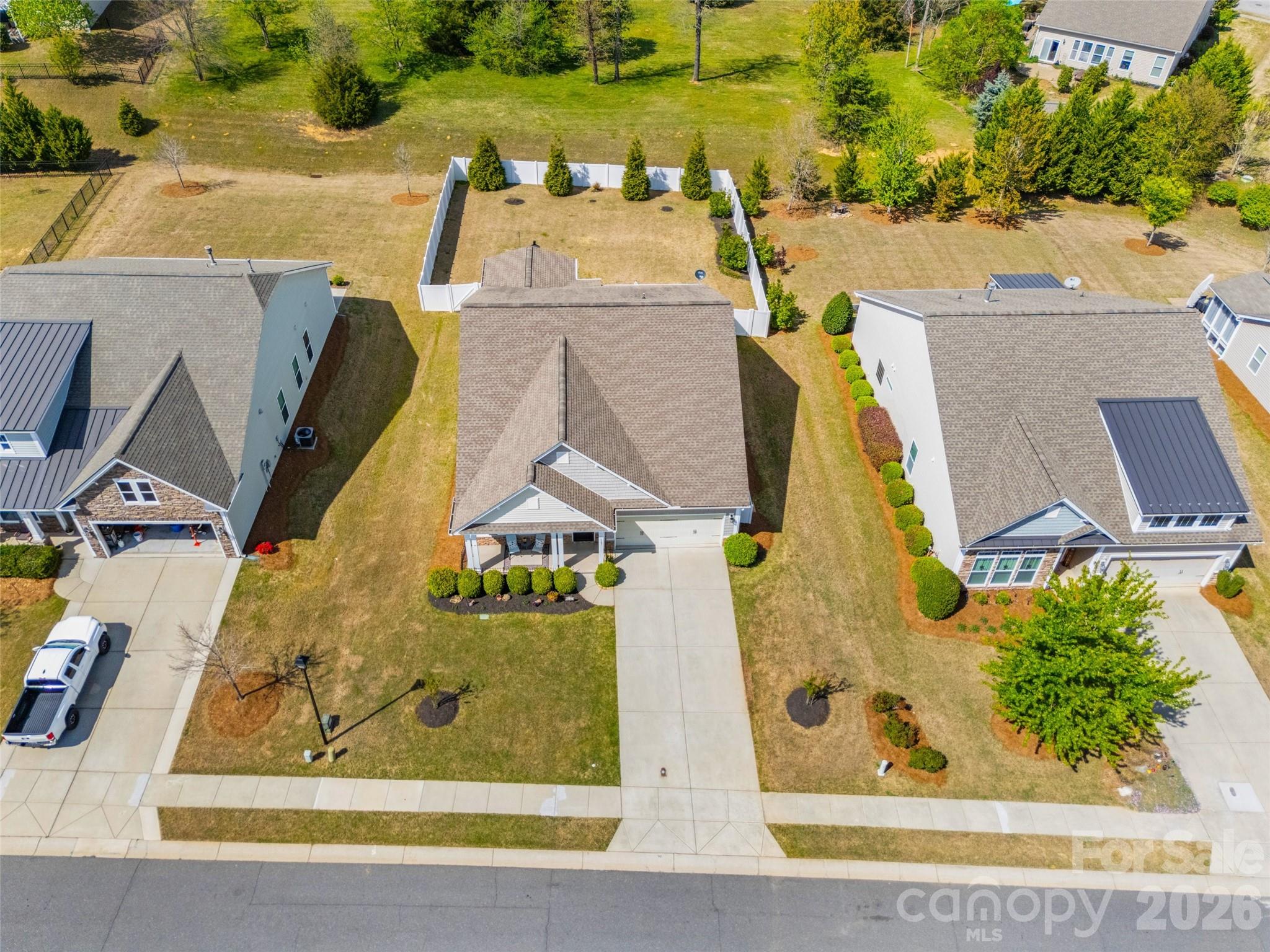 1141 Black Walnut Road — Clover