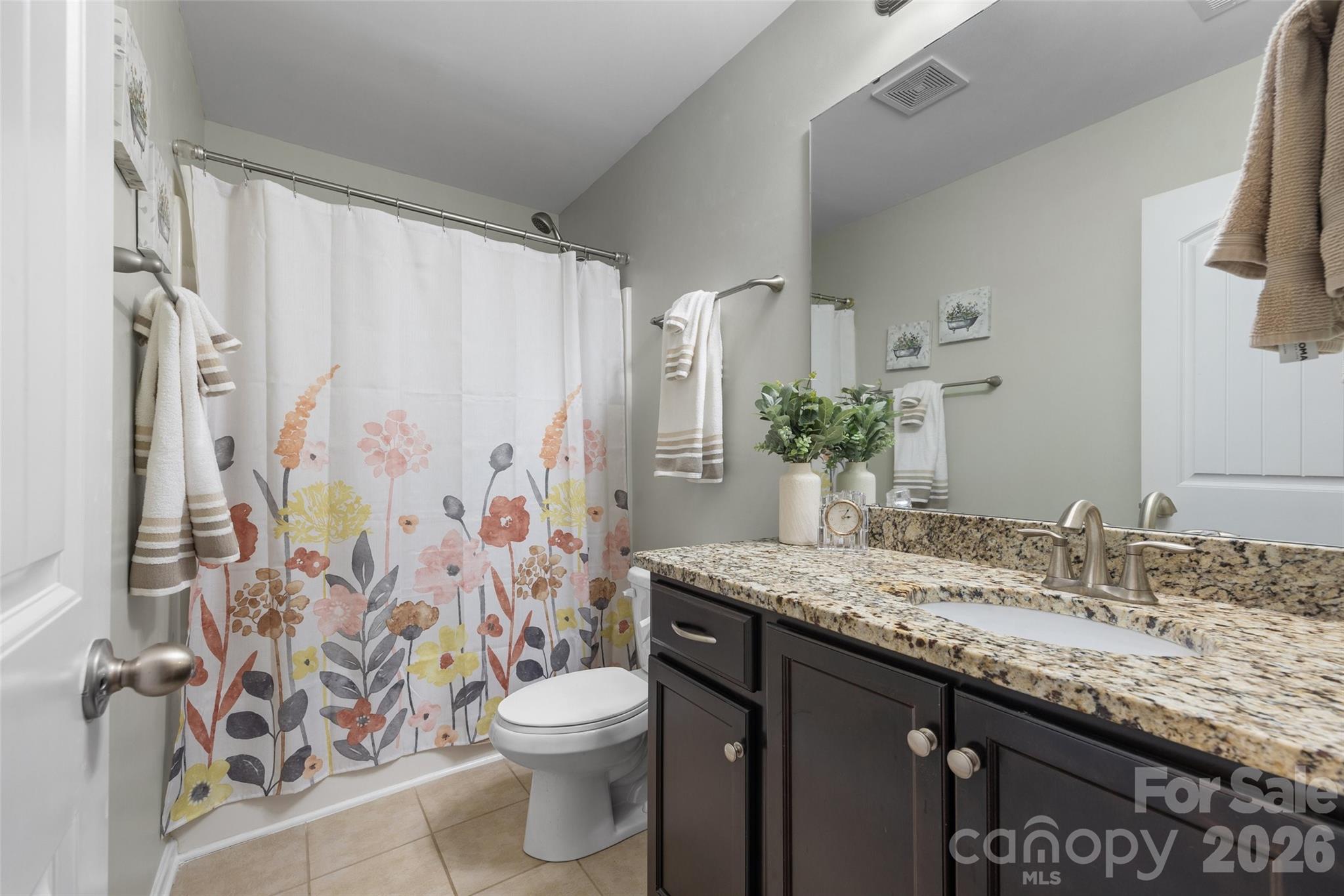 1141 Black Walnut Road — Clover