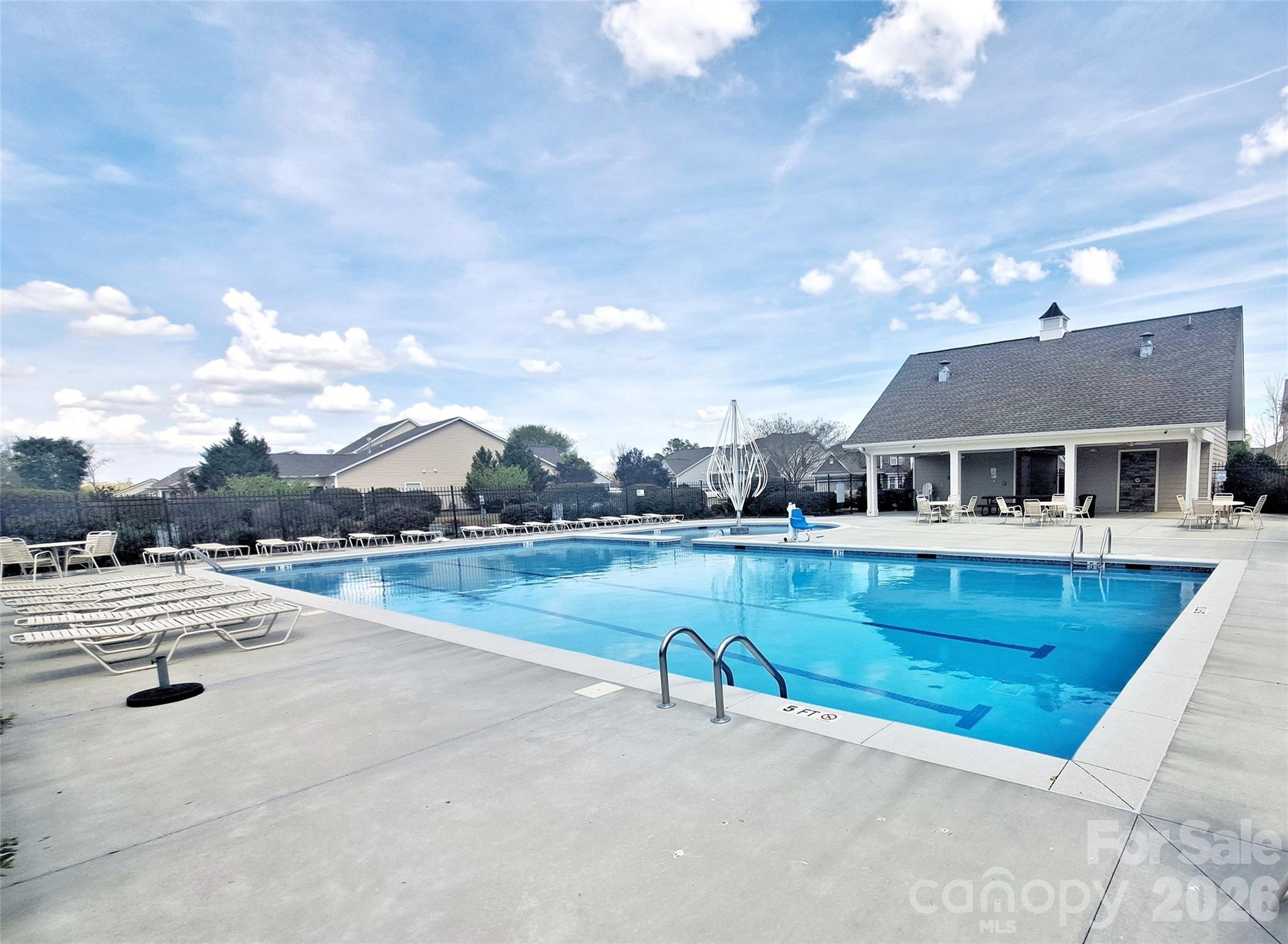 1141 Black Walnut Road — Clover