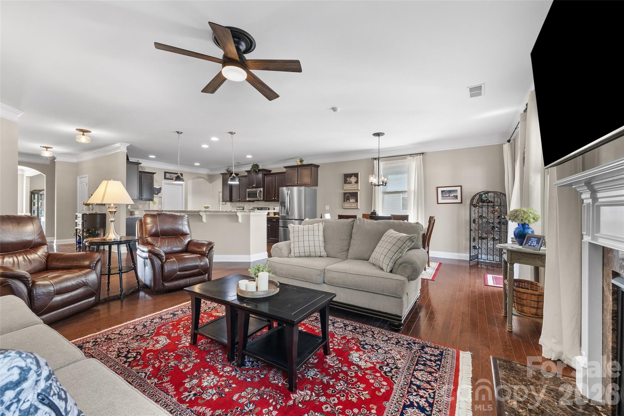 1141 Black Walnut Road — Clover