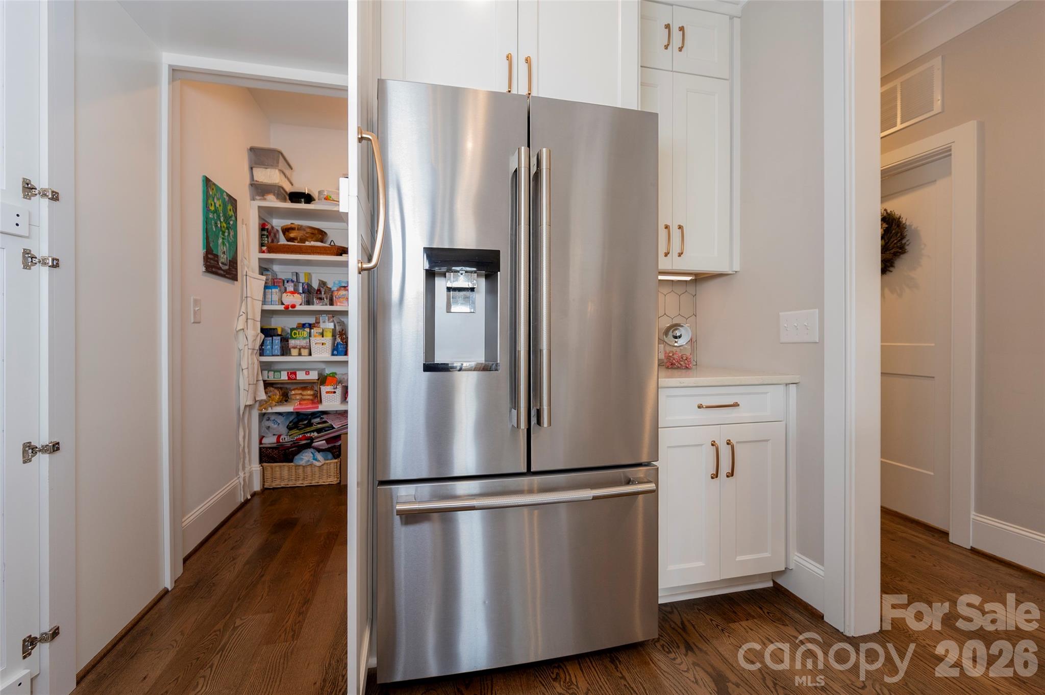 385 Lissara Lodge Drive — Lewisville