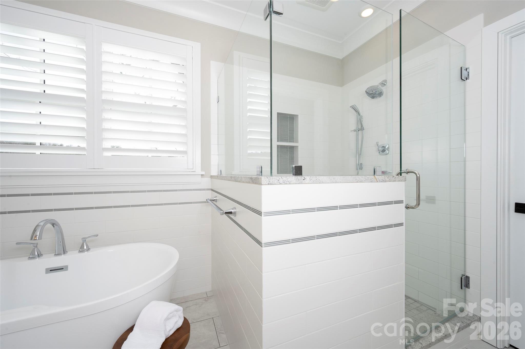 385 Lissara Lodge Drive — Lewisville