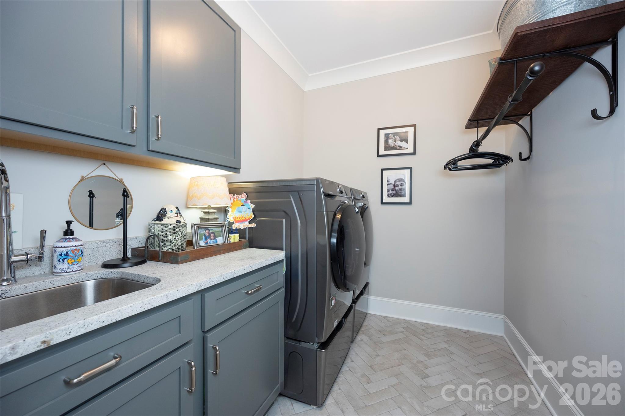 385 Lissara Lodge Drive — Lewisville