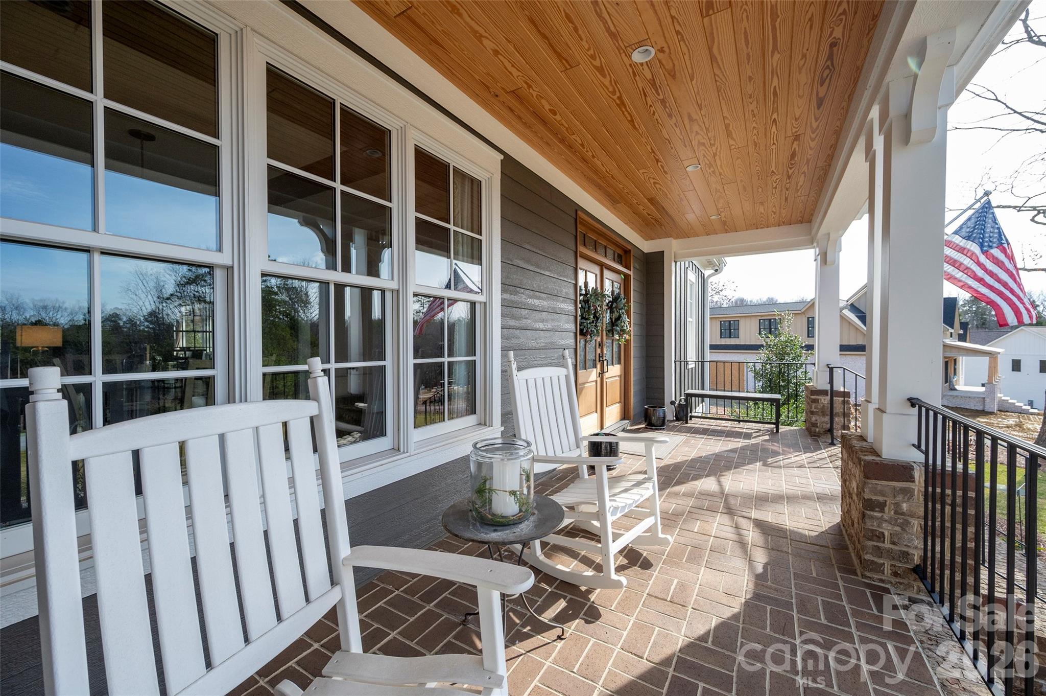 385 Lissara Lodge Drive — Lewisville