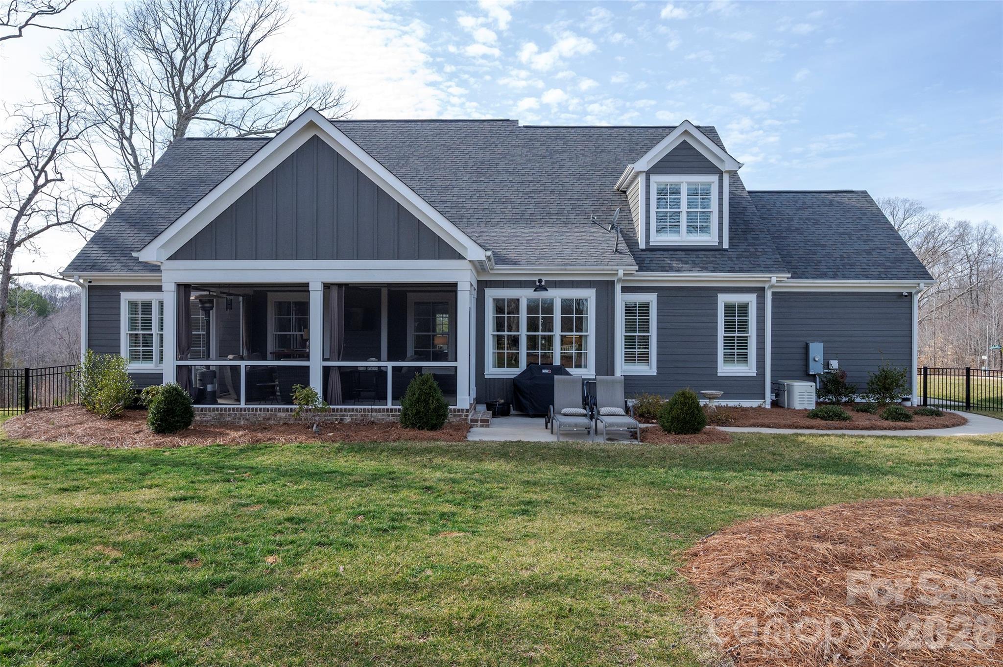 385 Lissara Lodge Drive — Lewisville