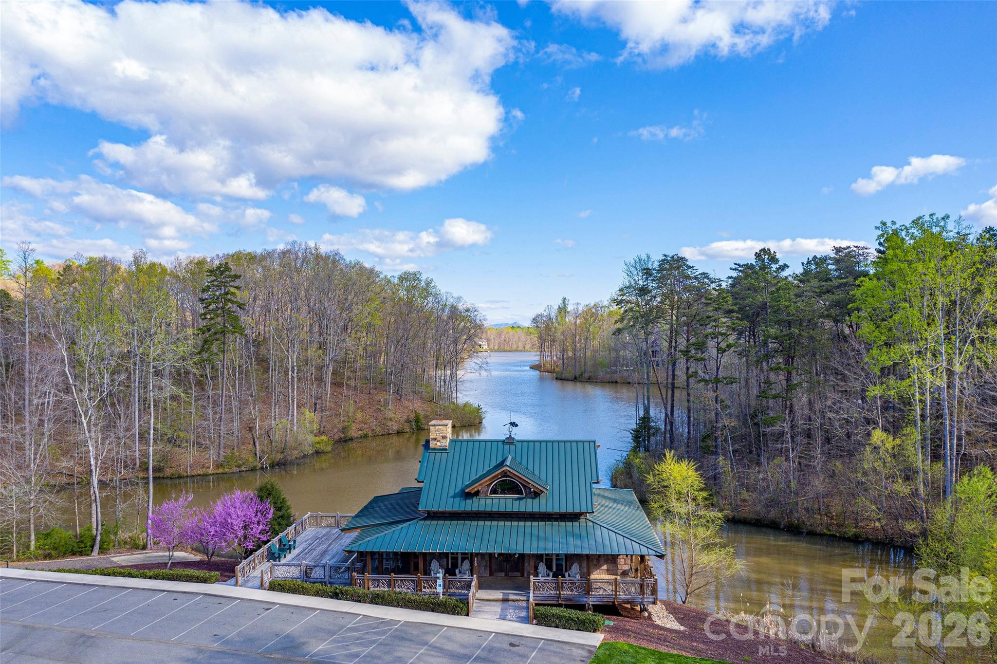385 Lissara Lodge Drive — Lewisville
