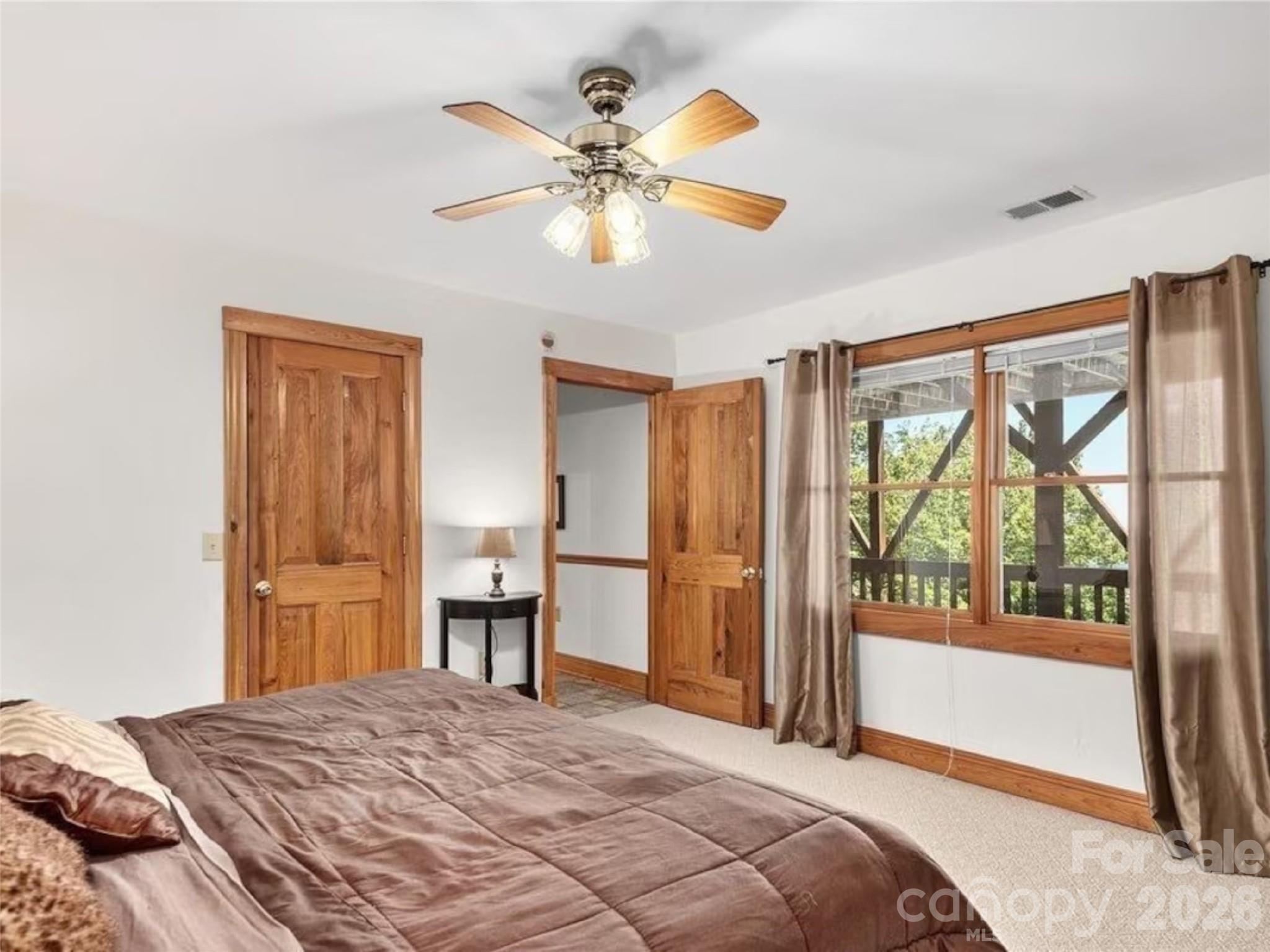 505 Middle Top Loop — Maggie Valley