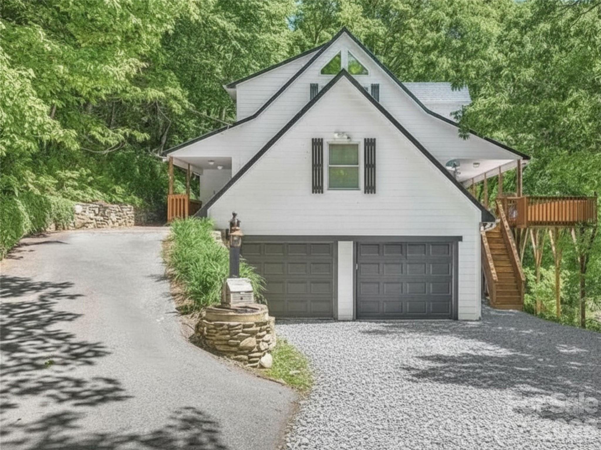 505 Middle Top Loop — Maggie Valley