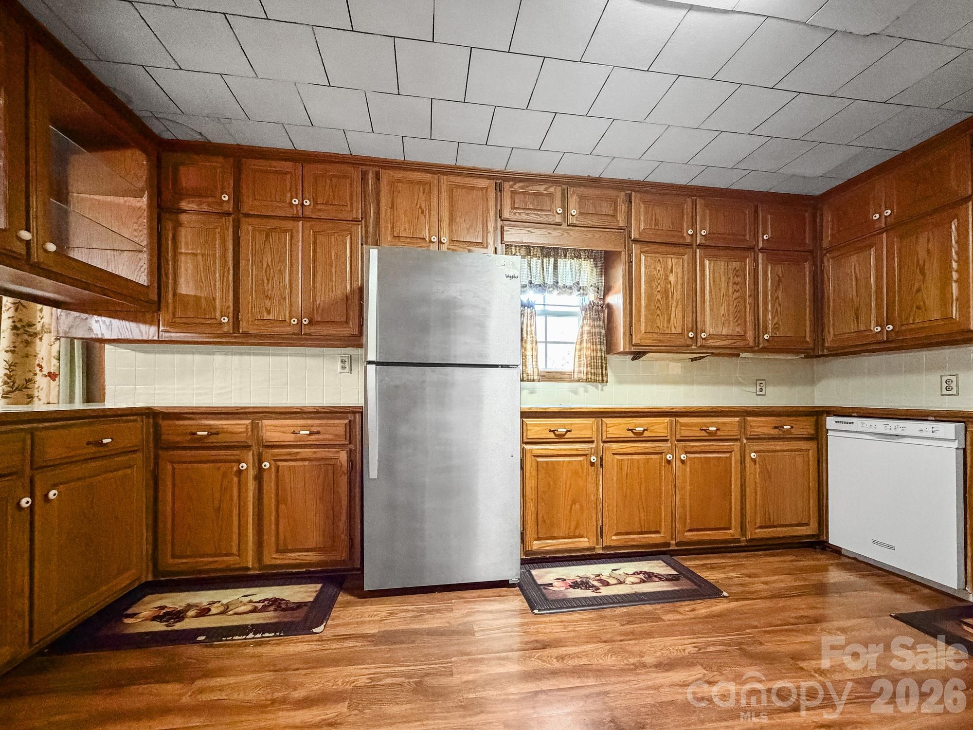 1401 E Union Street — Morganton