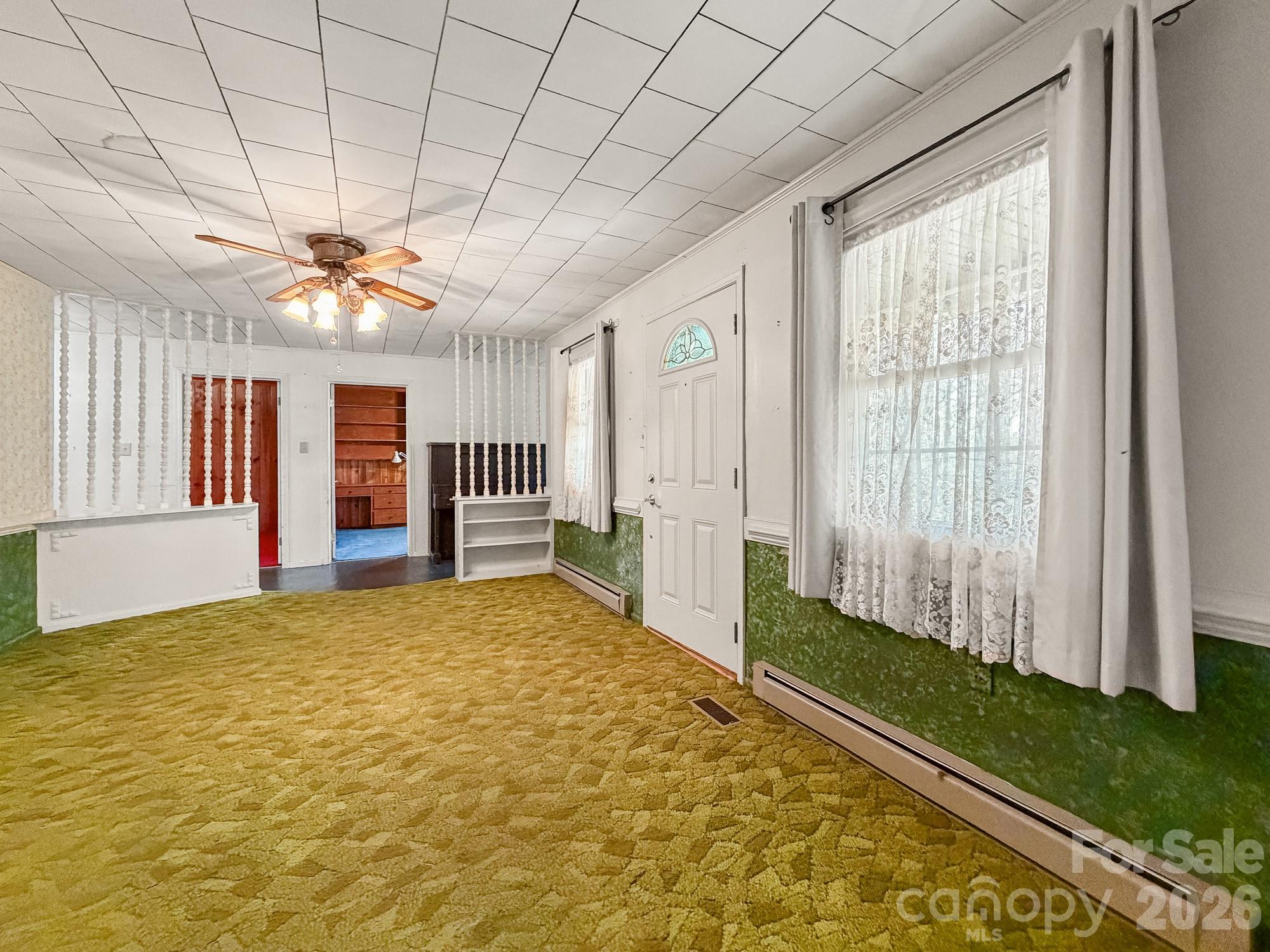 1401 E Union Street — Morganton