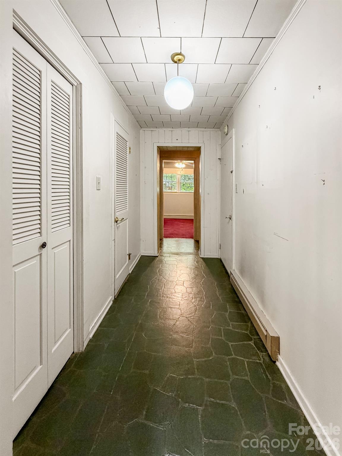 1401 E Union Street — Morganton
