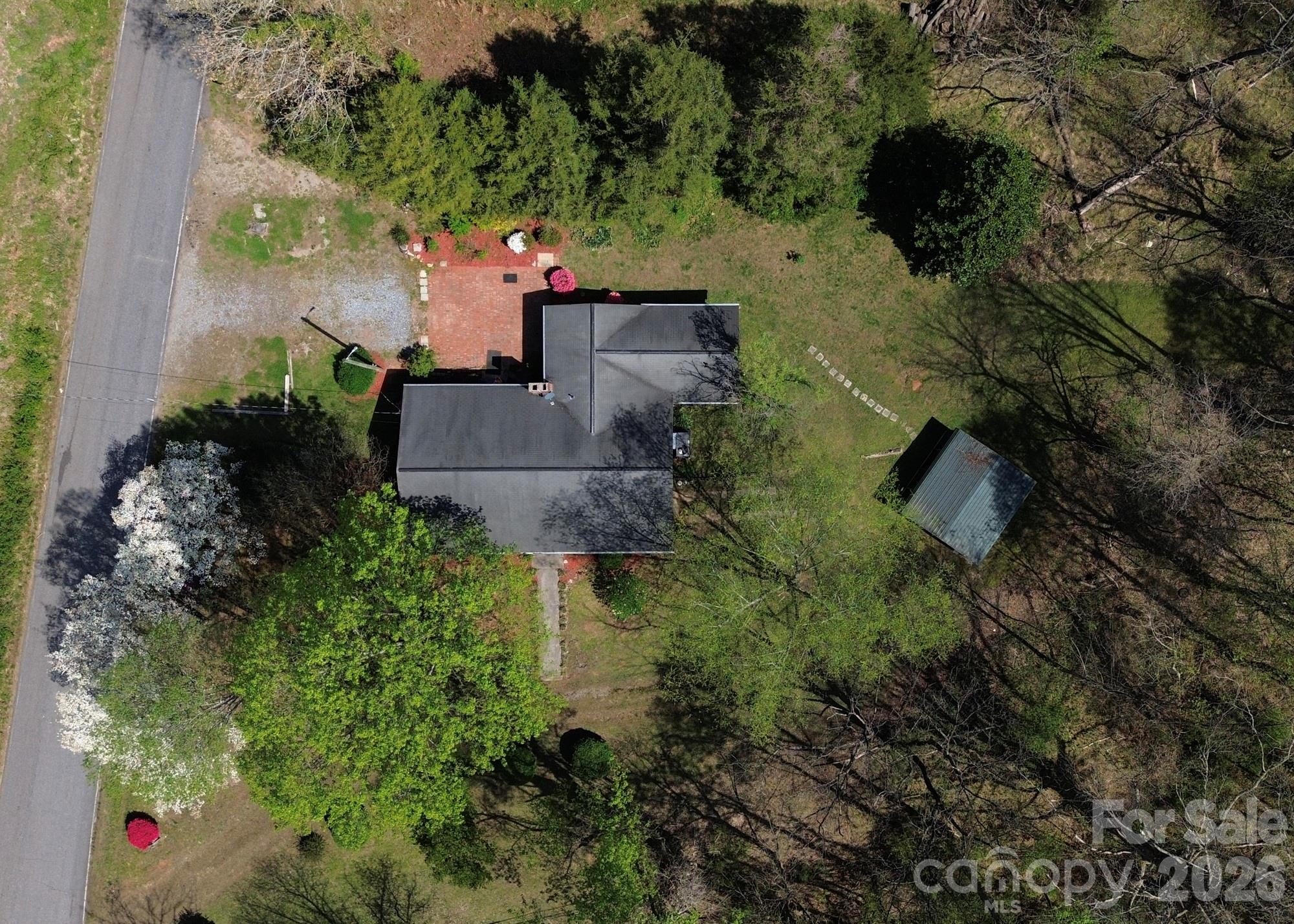 1401 E Union Street — Morganton