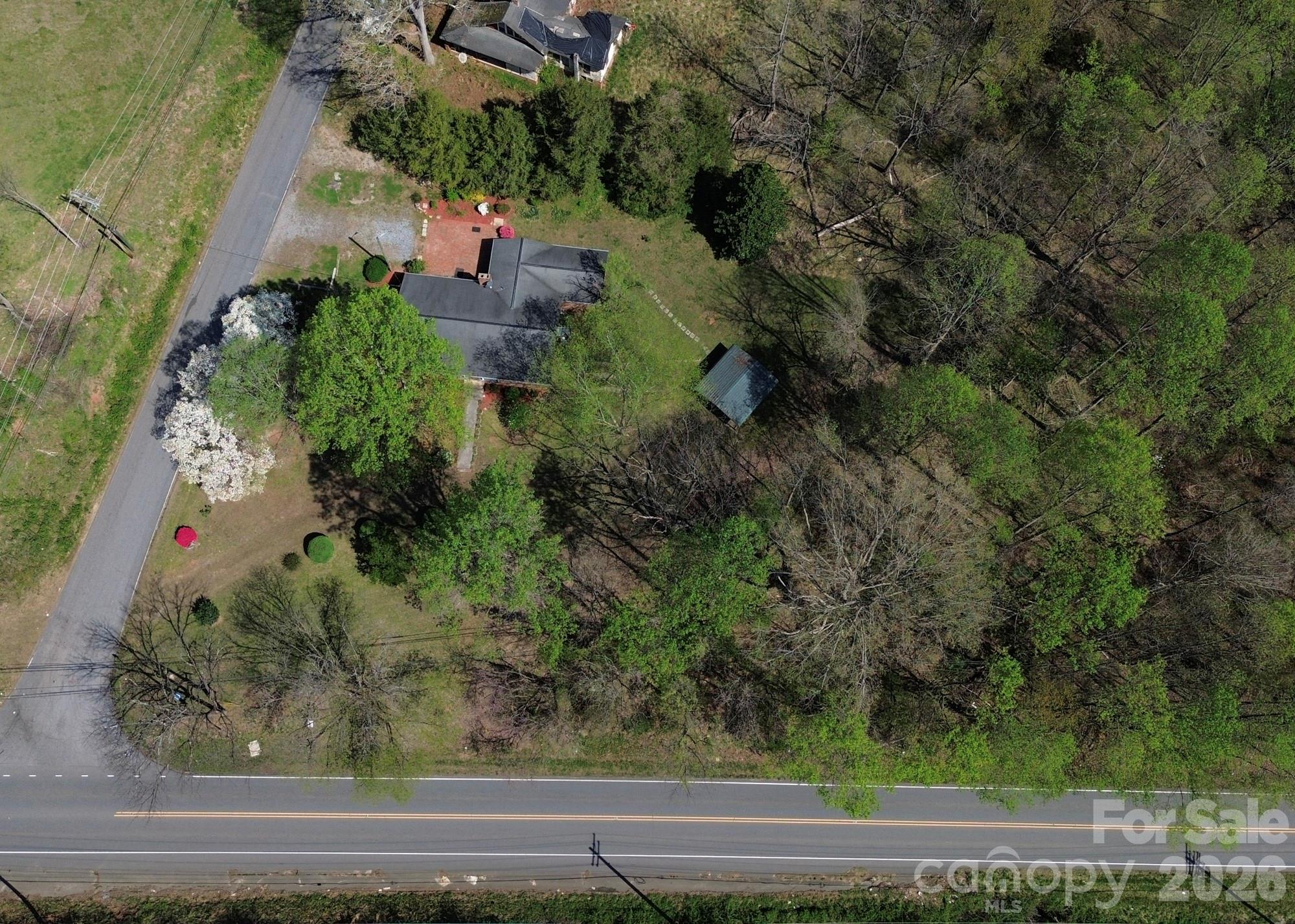 1401 E Union Street — Morganton