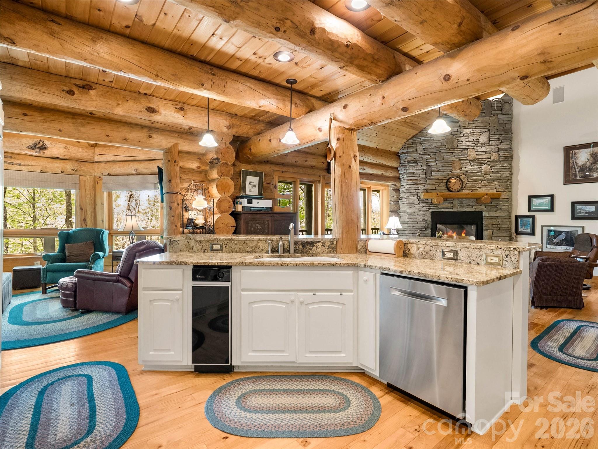 4004 Lake Adger Parkway — Mill Spring