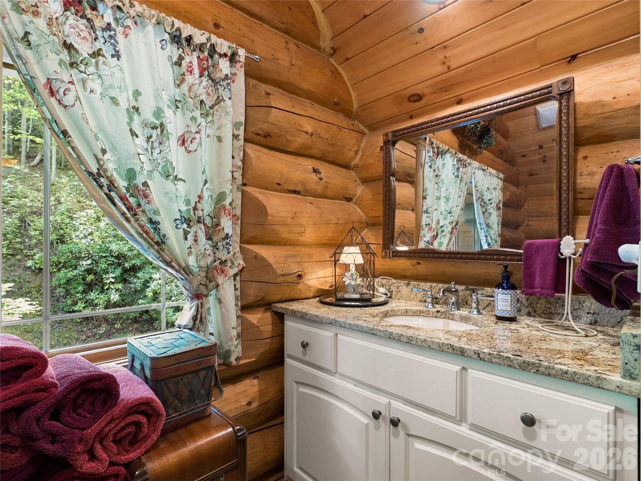 4004 Lake Adger Parkway — Mill Spring