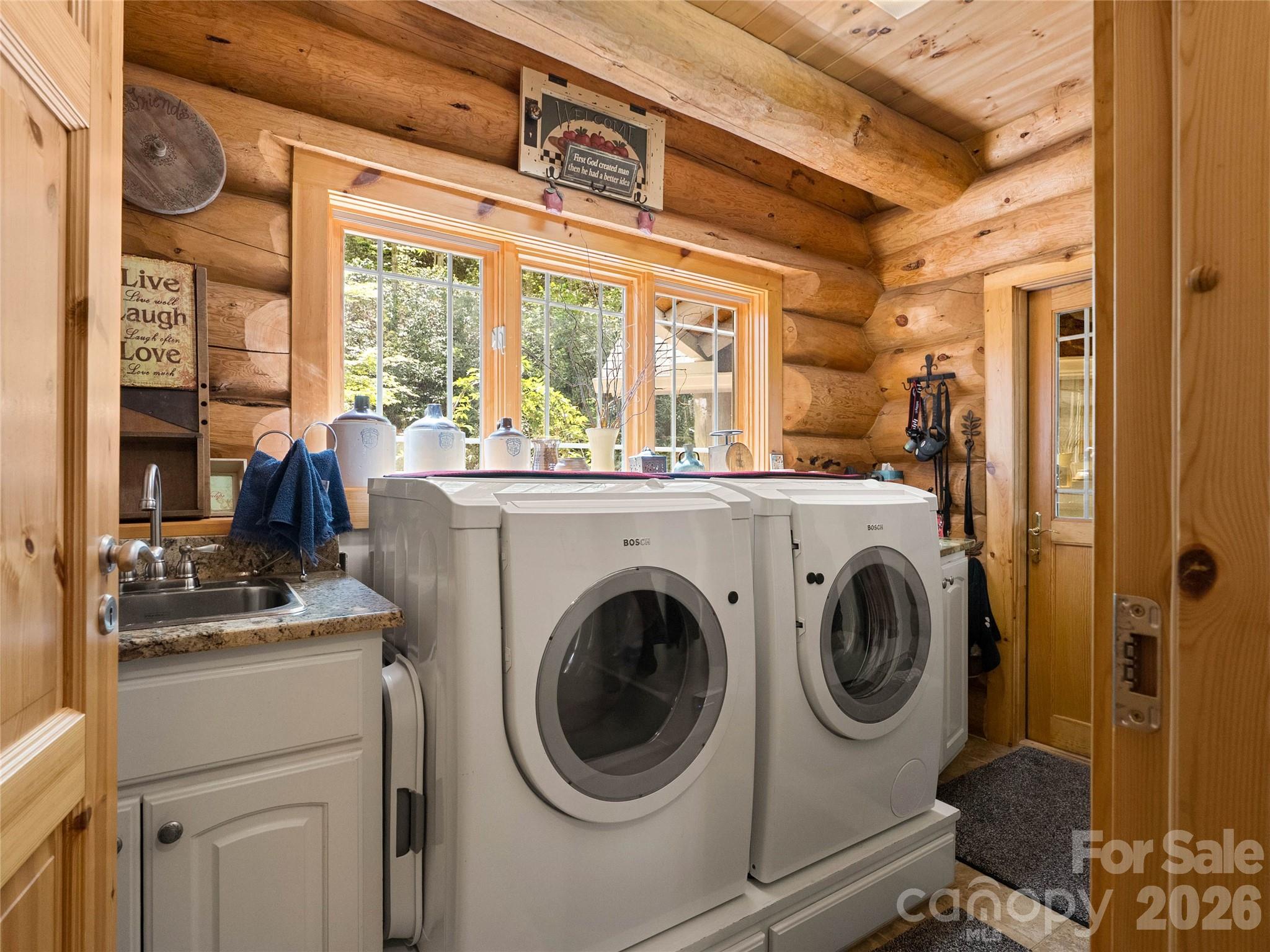 4004 Lake Adger Parkway — Mill Spring