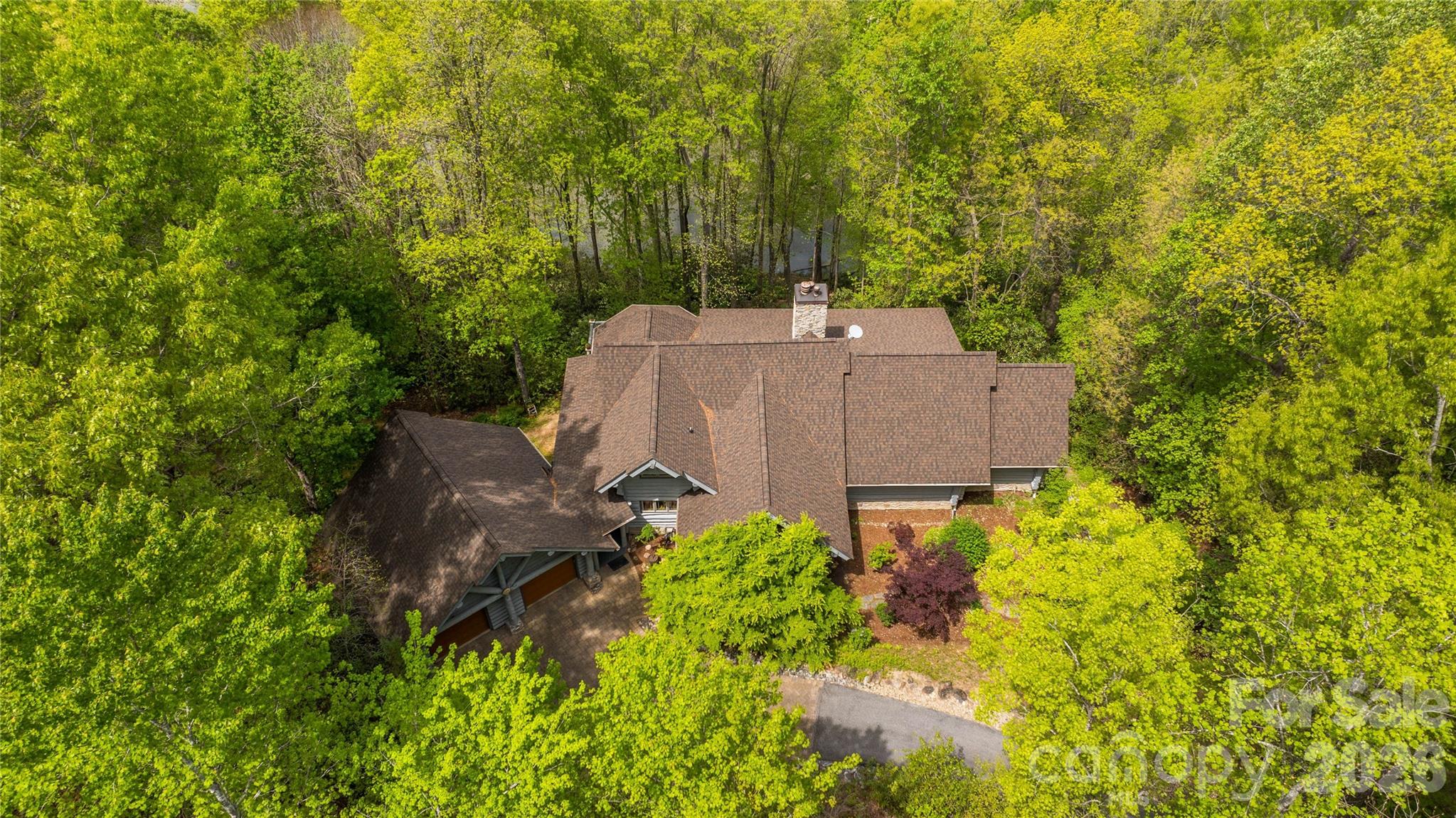 4004 Lake Adger Parkway — Mill Spring