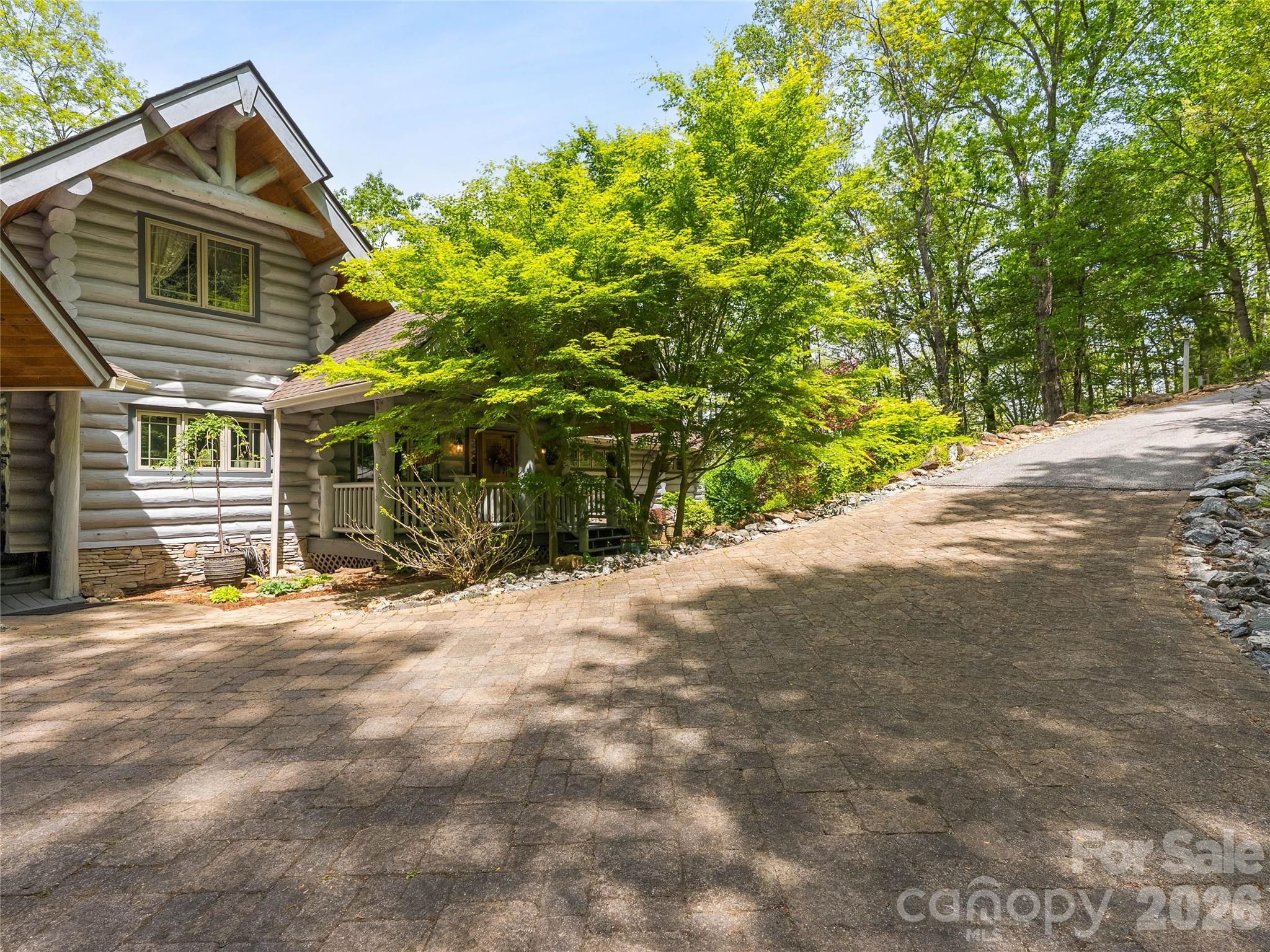 4004 Lake Adger Parkway — Mill Spring