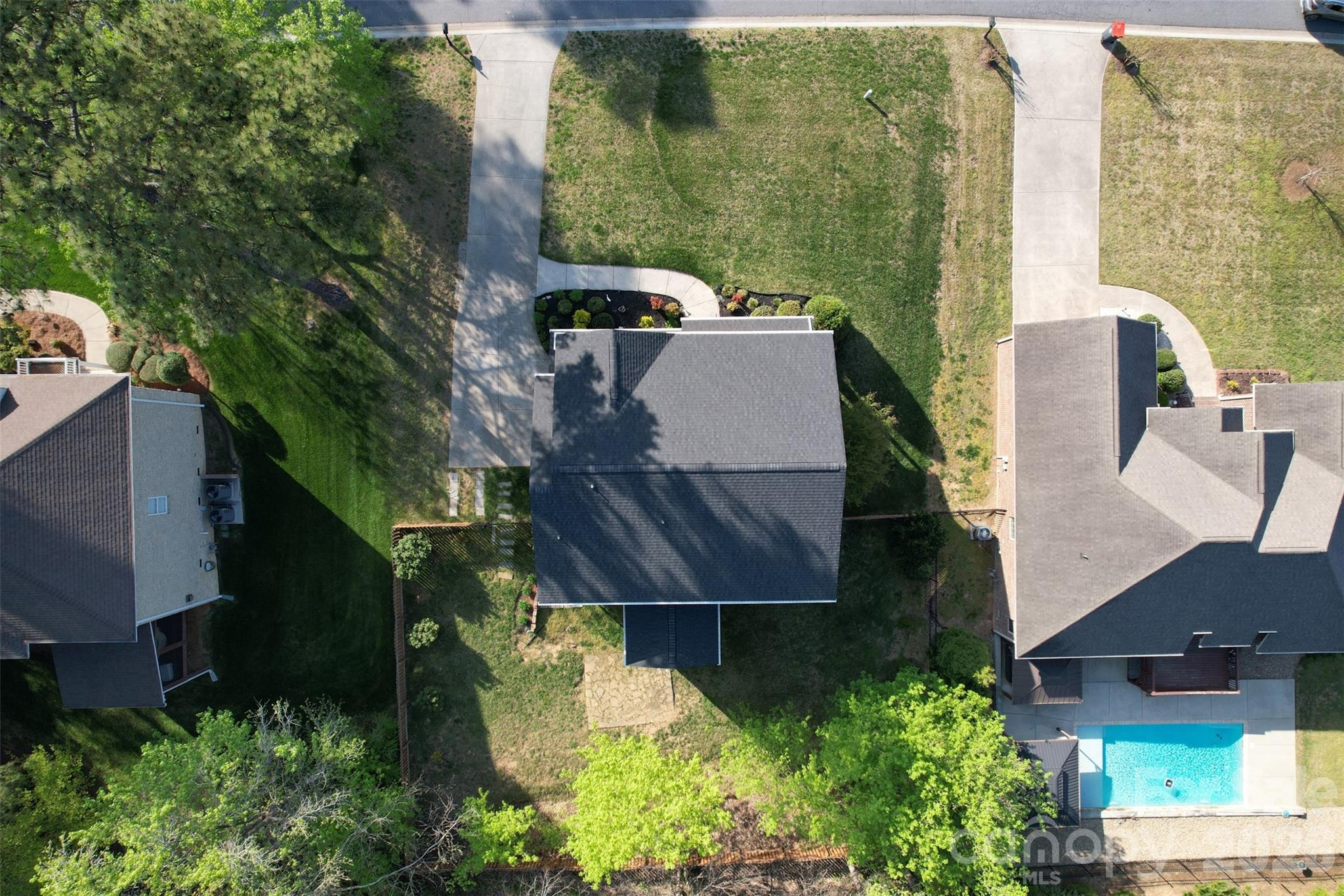 7355 Drury Lane — Denver