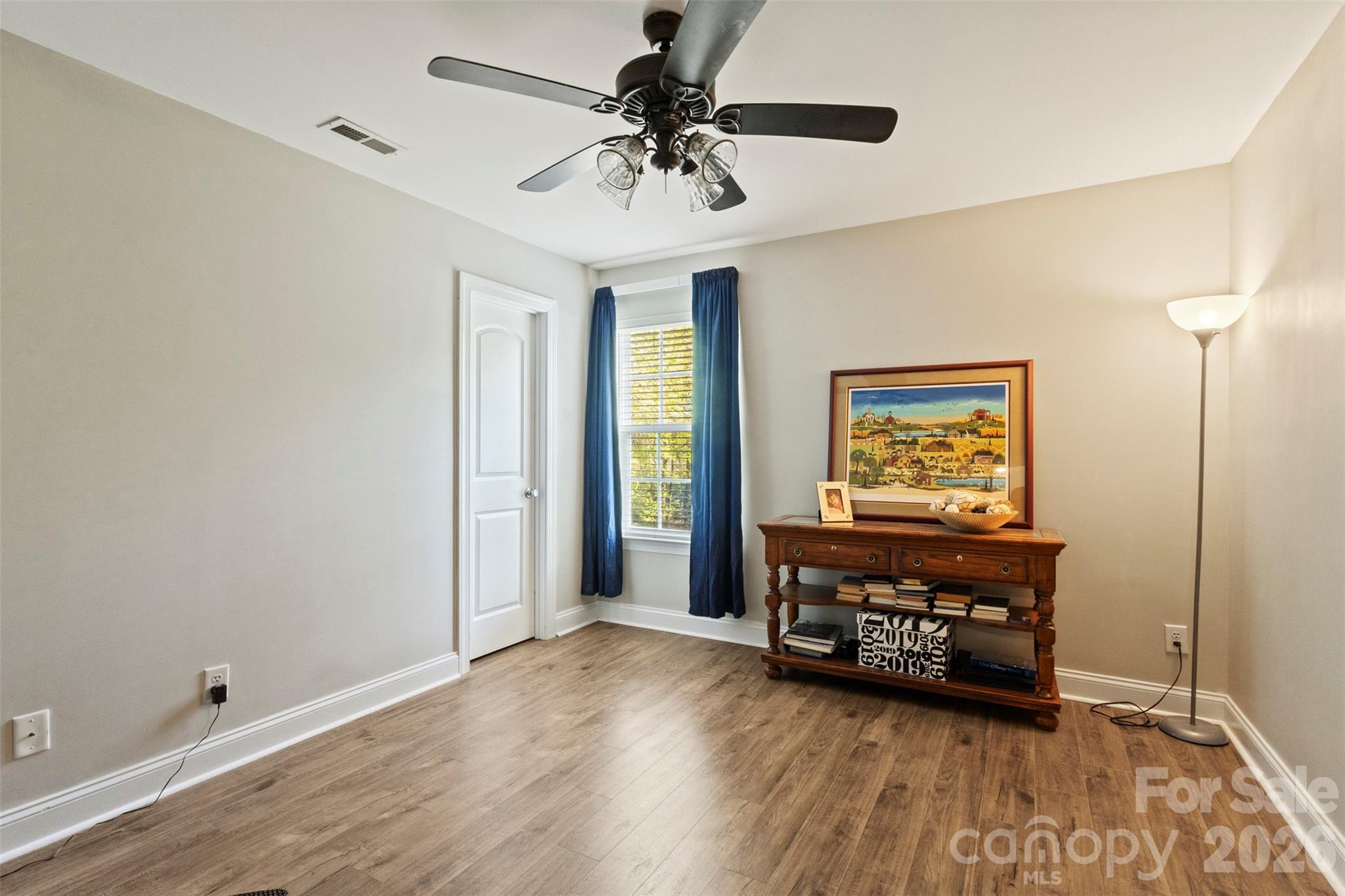 7355 Drury Lane — Denver