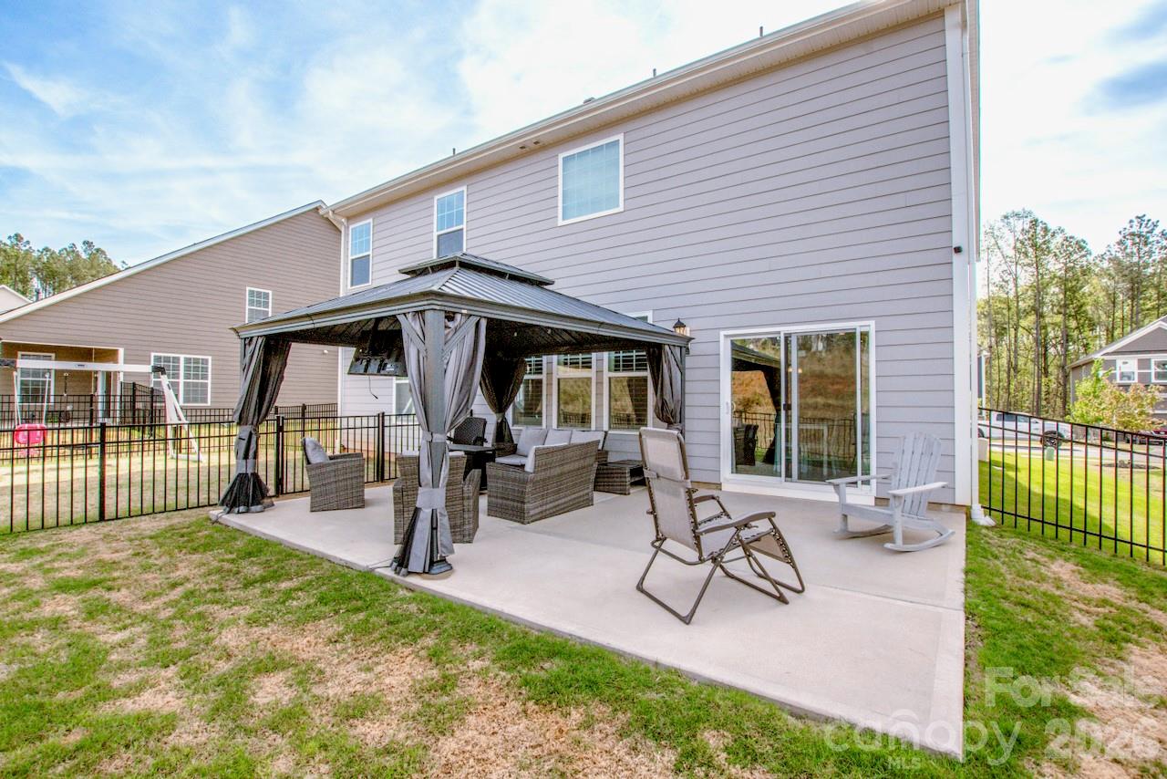 167 Rhuidean Court — Troutman
