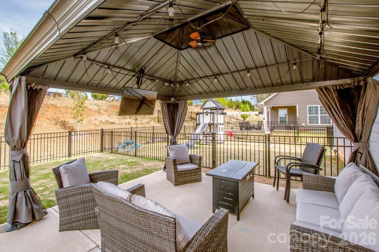 167 Rhuidean Court — Troutman