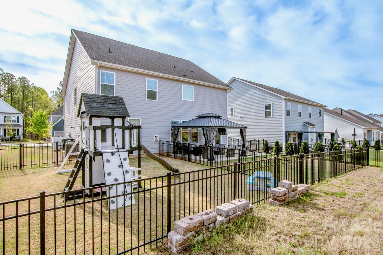 167 Rhuidean Court — Troutman