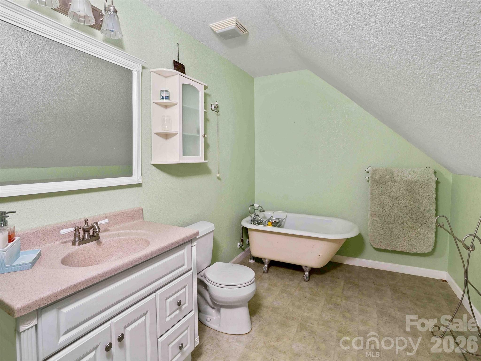 306 Southside Drive — Chimney Rock